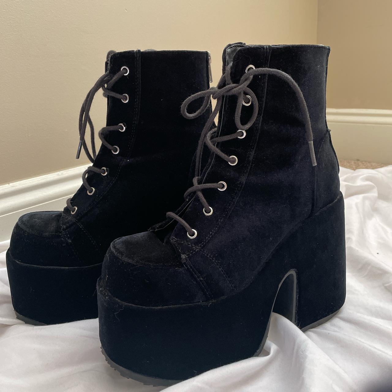 demonia camel 203 velvet