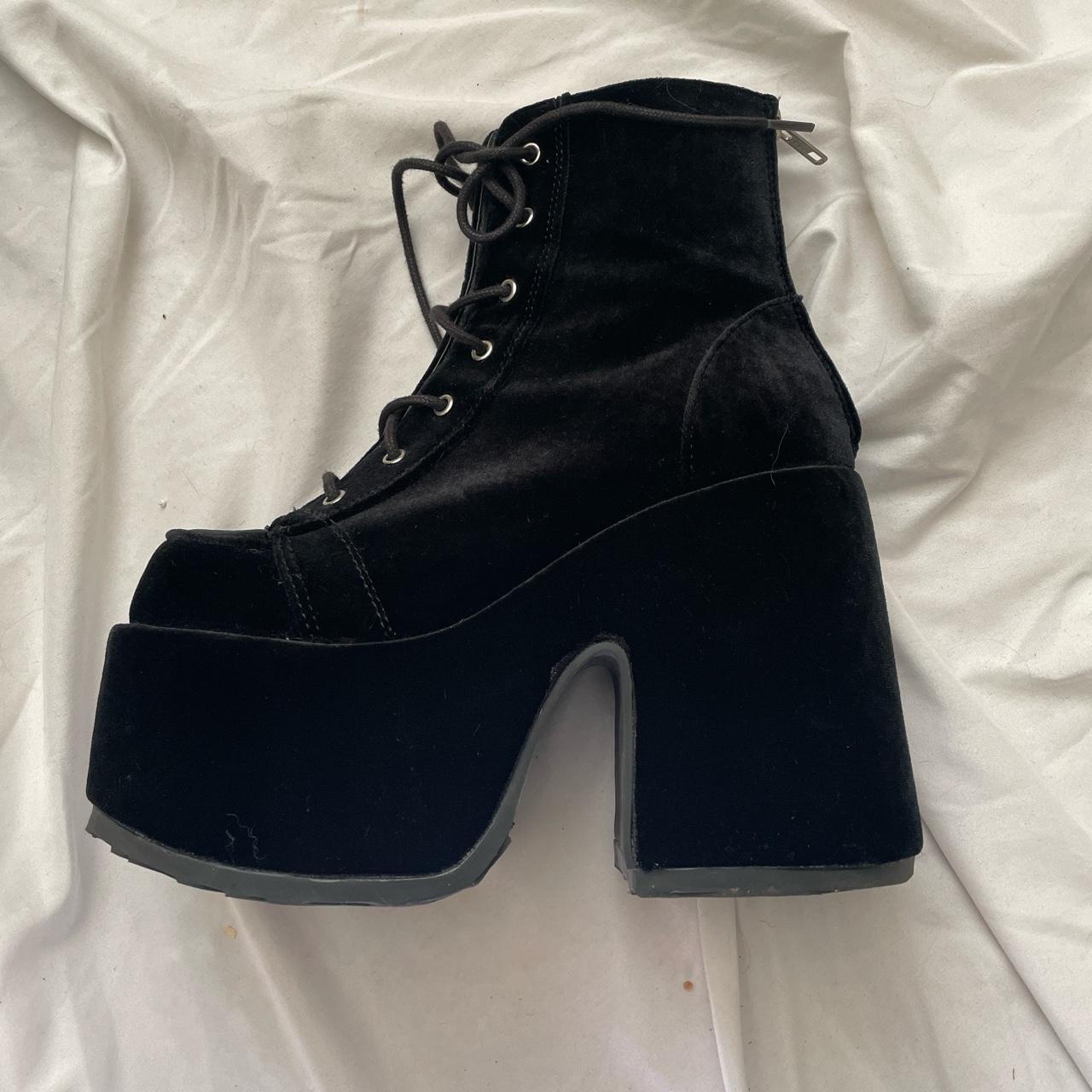 demonia camel 203 velvet