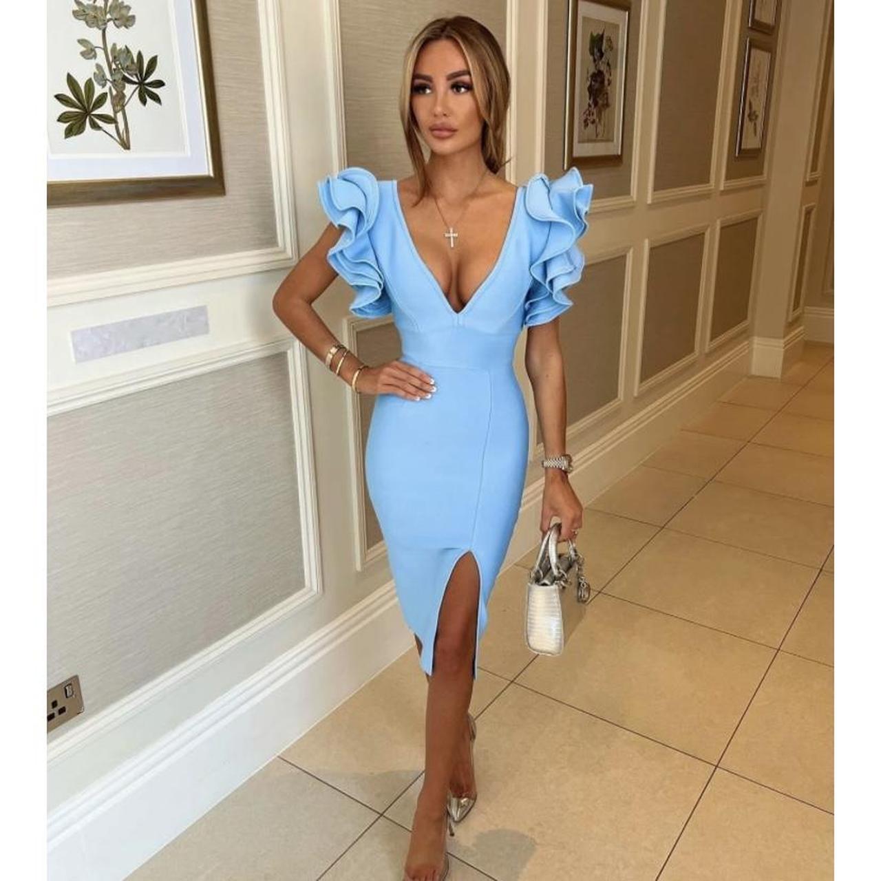 Baby blue shops races dress