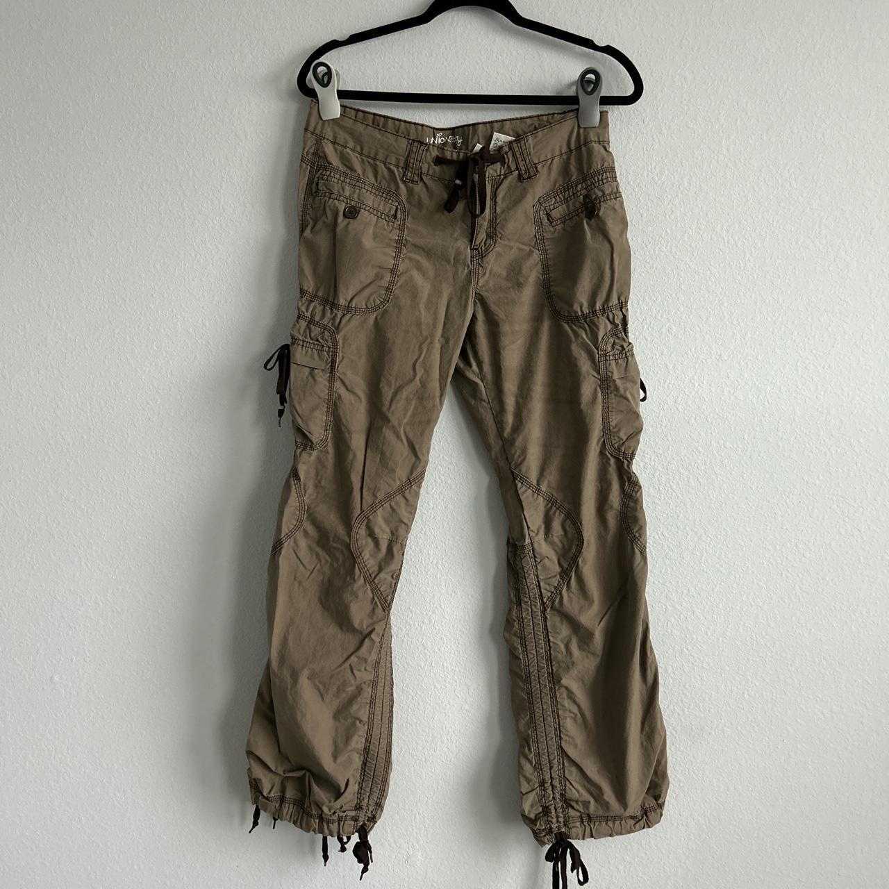 2000s low rise cargo pants by Union Bay. Cargo... Depop
