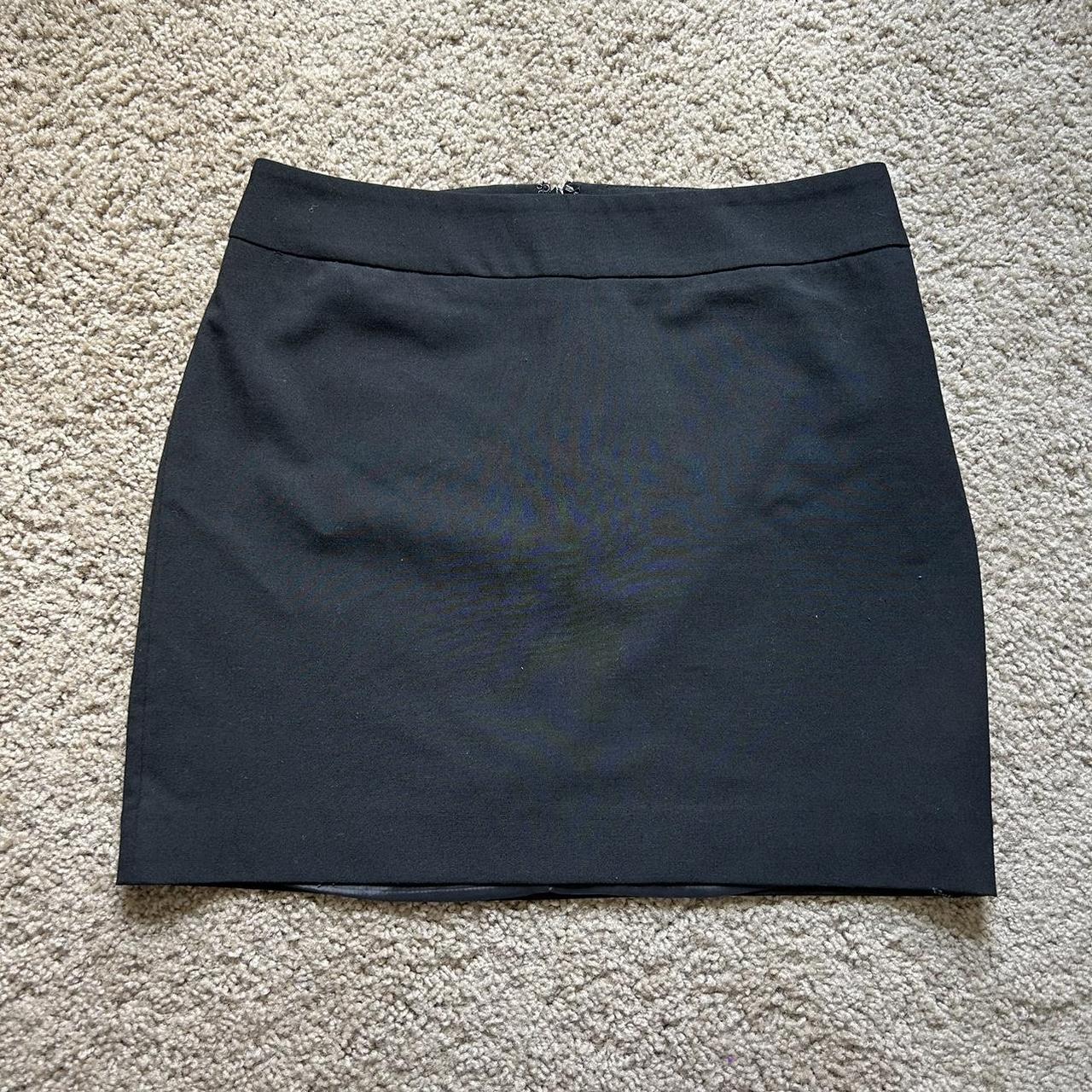 Express shop skirt sizing