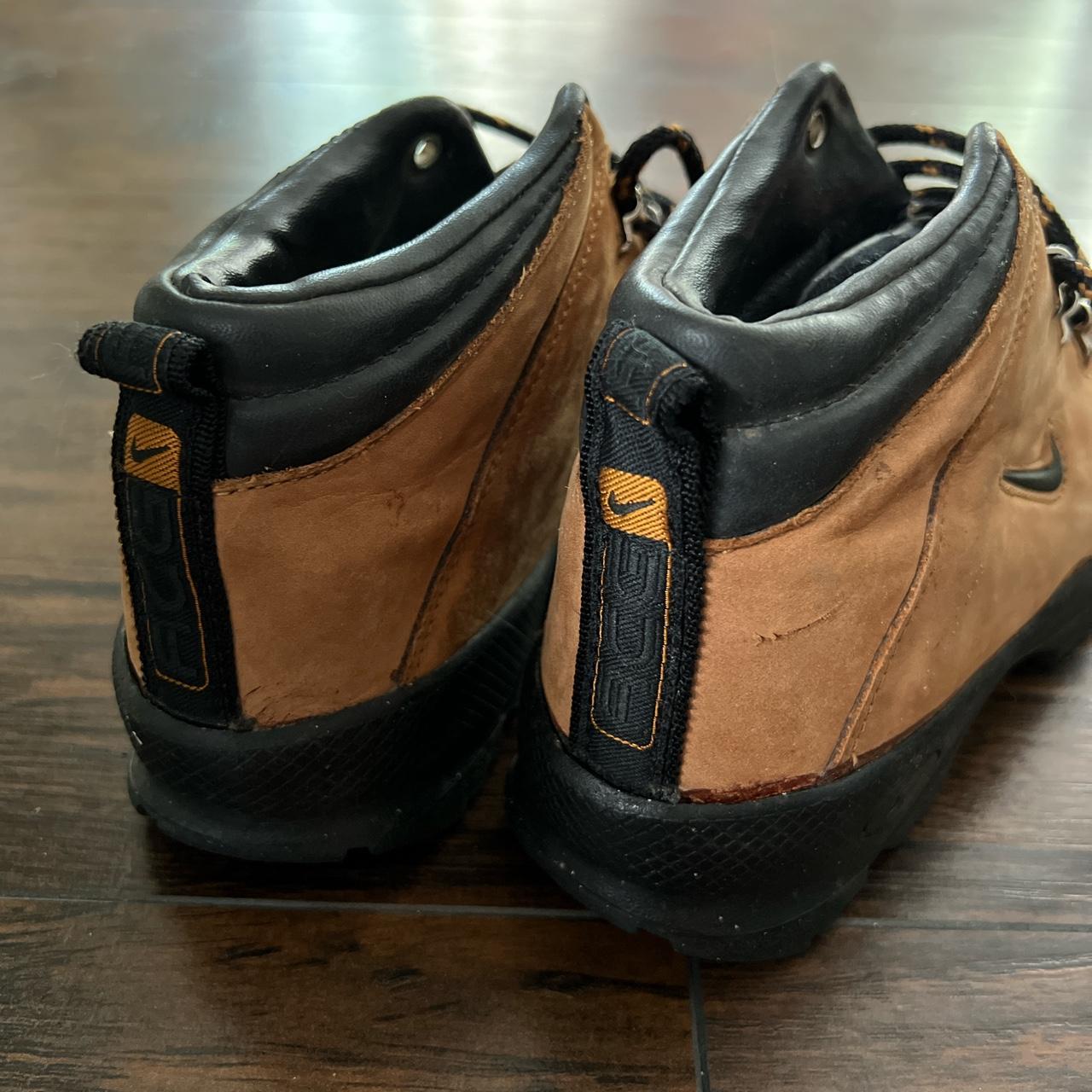 acg boots womens