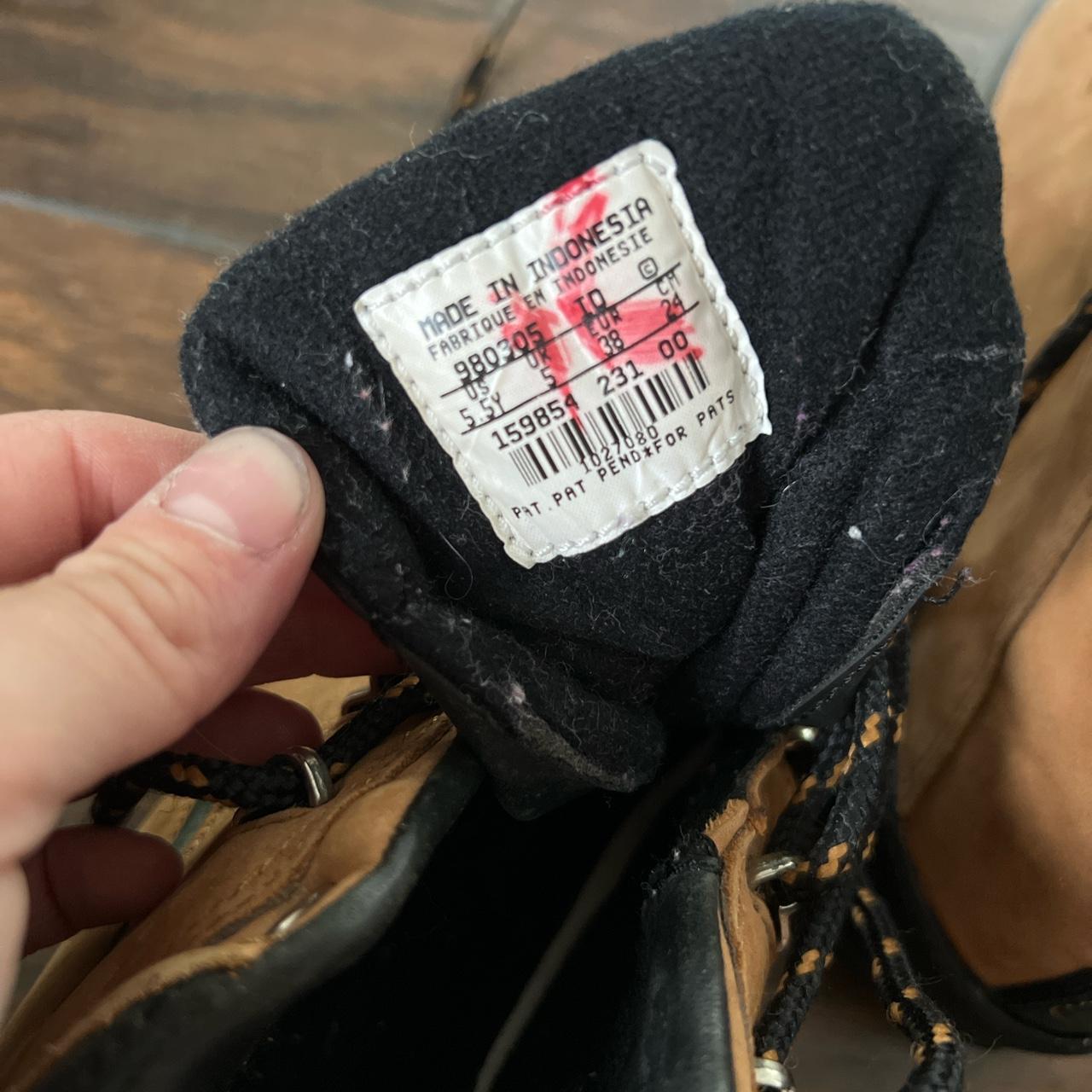 acg boots tan