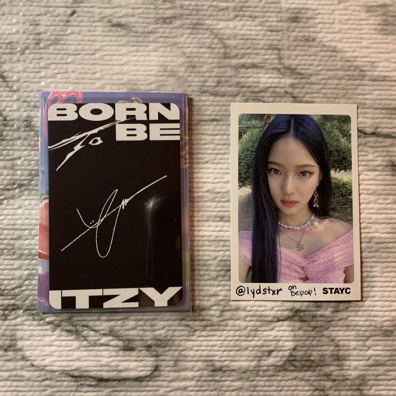 Yuna Official Photocard Itzy Born To Be Limited Version