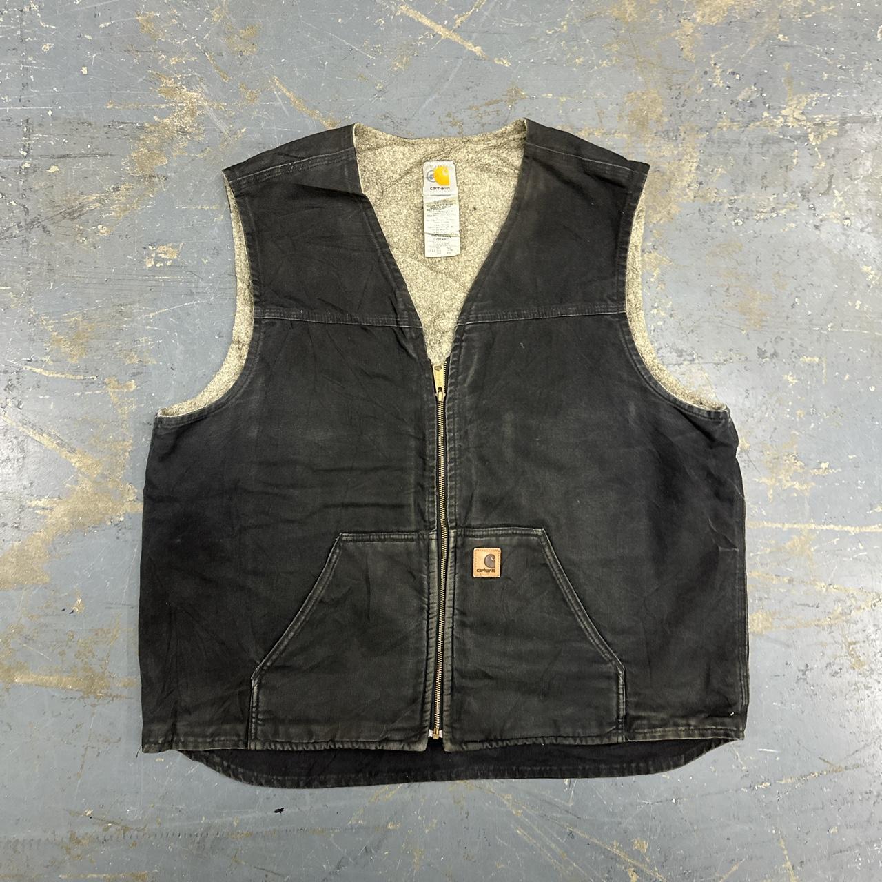 Carhartt Men's Black Gilet | Depop