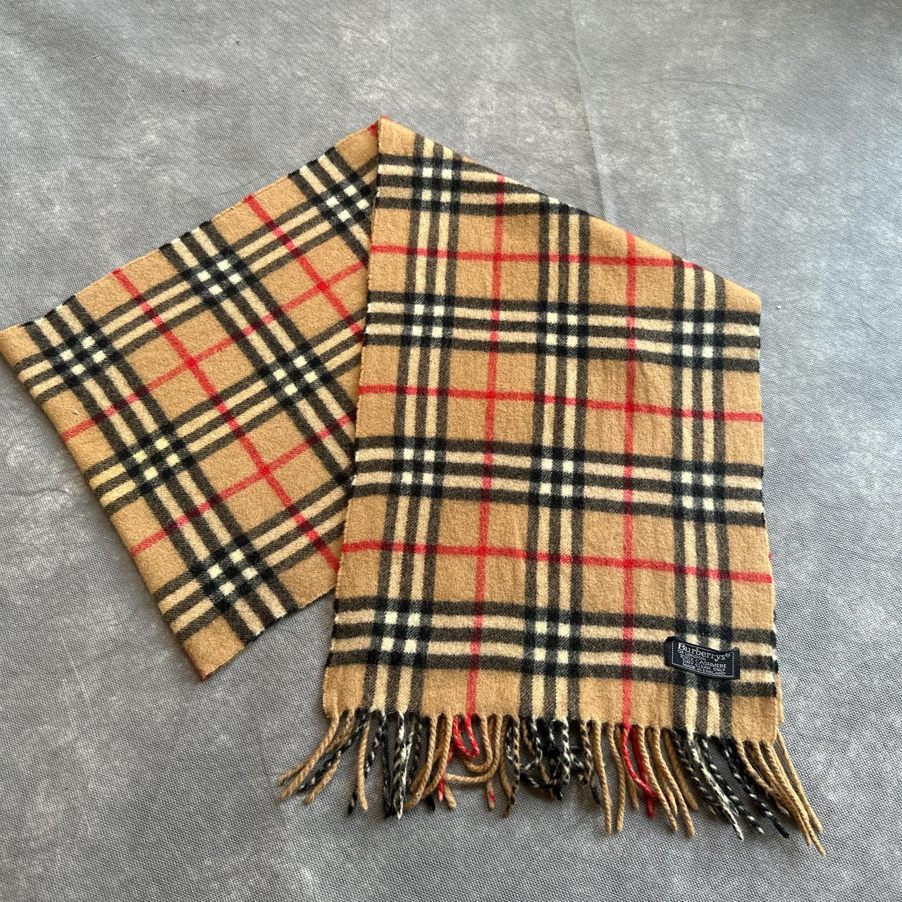 Burberry 100 cashmere scarf 64 best sale