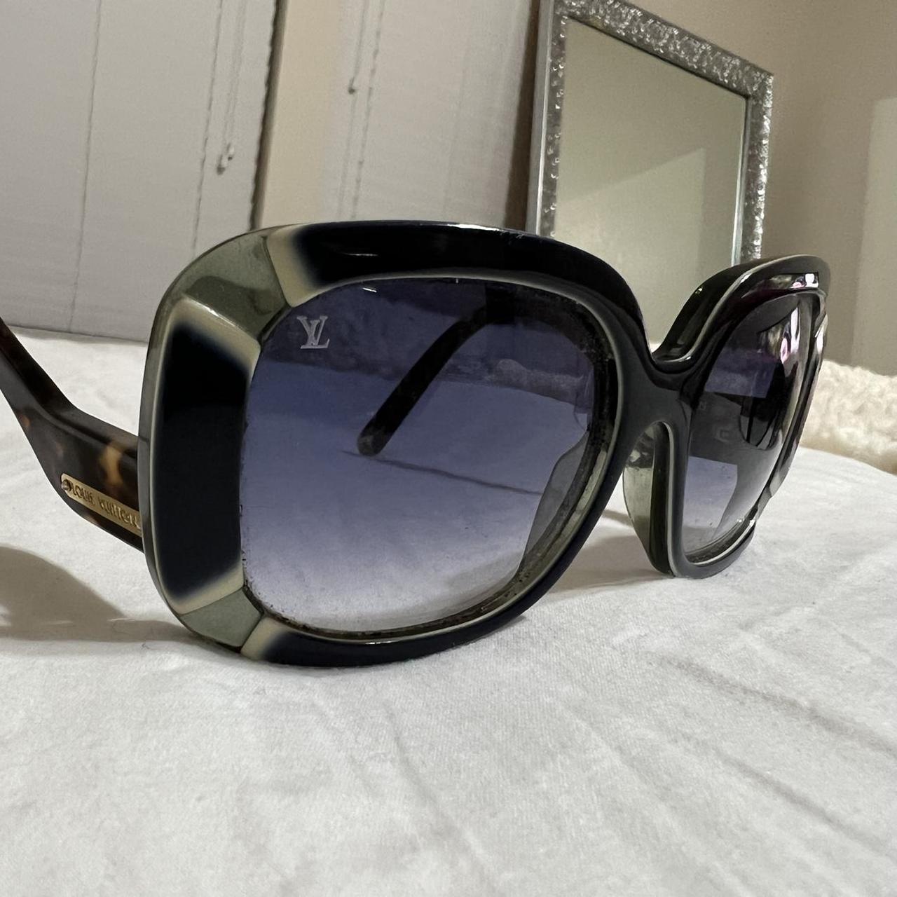 Louis Vuitton Women's Sunglasses Depop