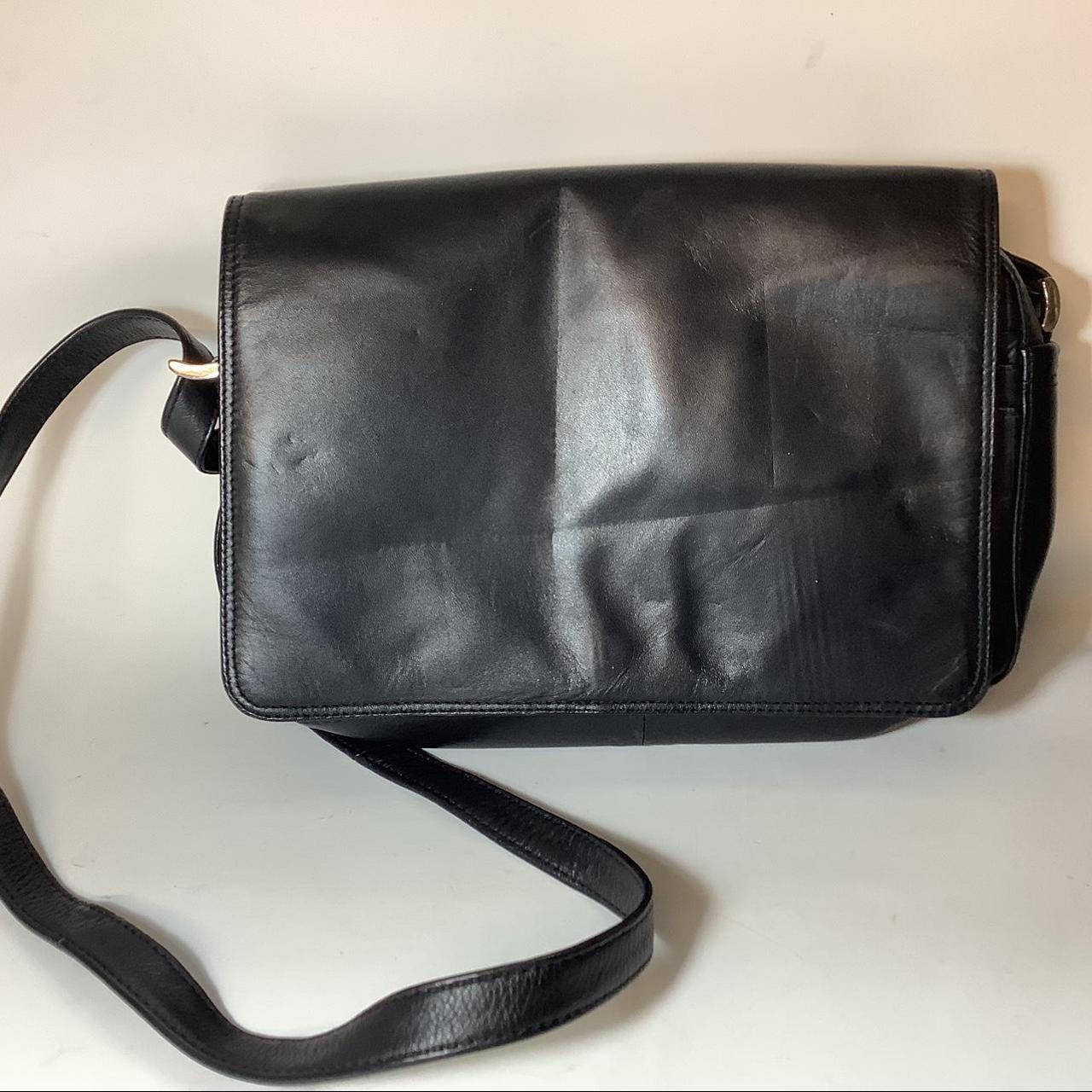 Visconti black leather bag 25 cm x 19 cm - Depop