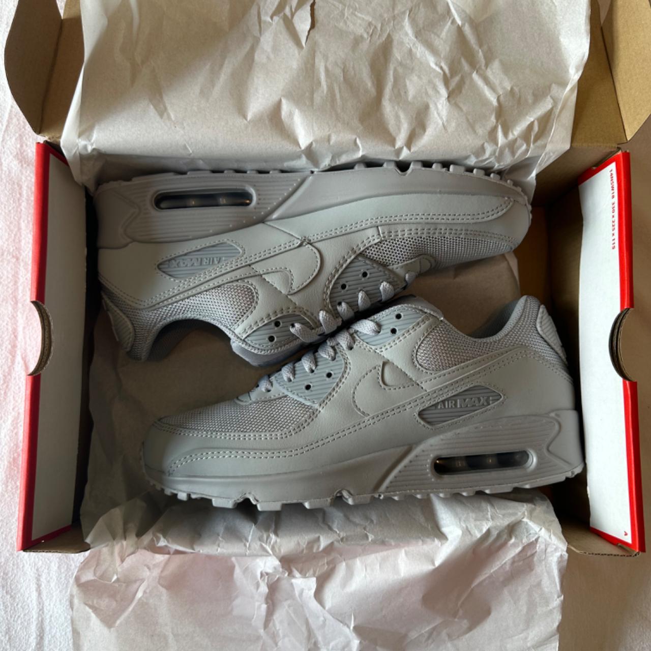 mens grey nike air trainers