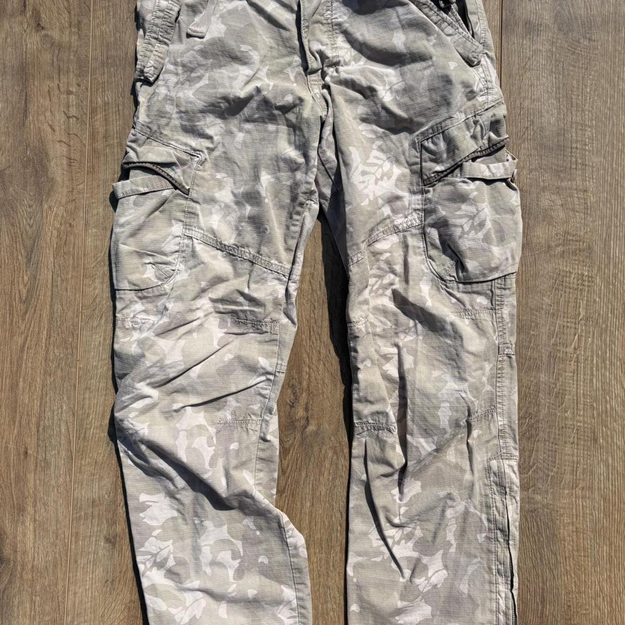 item listed by meghollyxxx