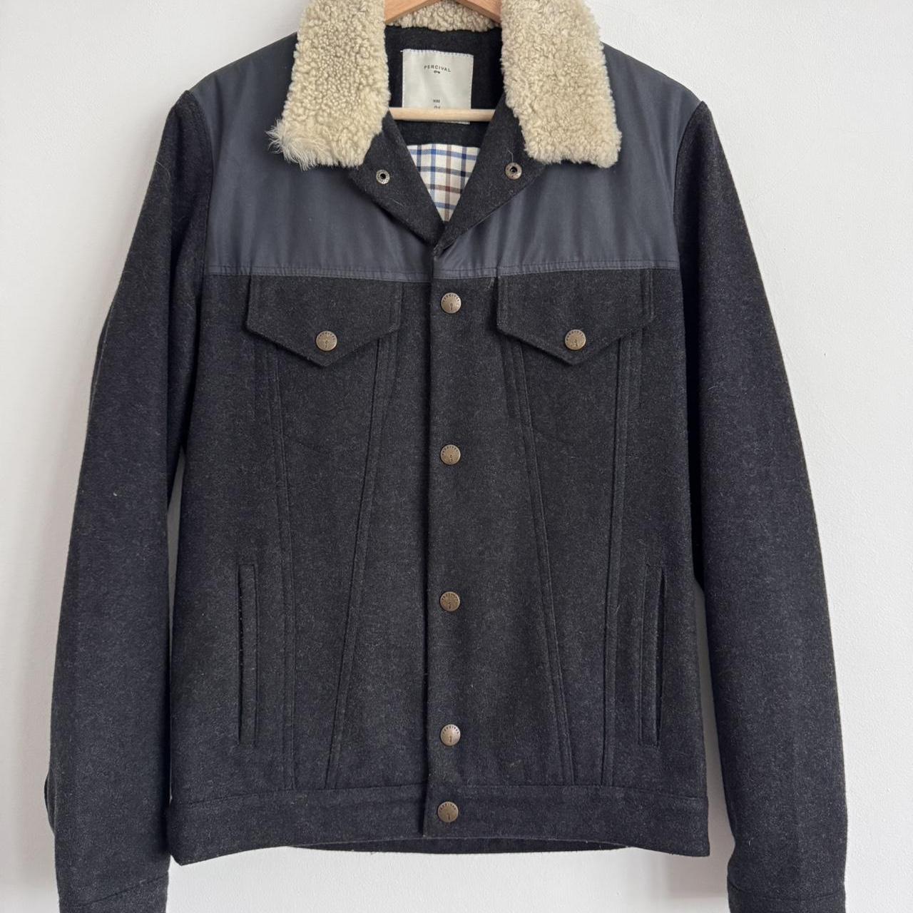 item listed by bearbostock