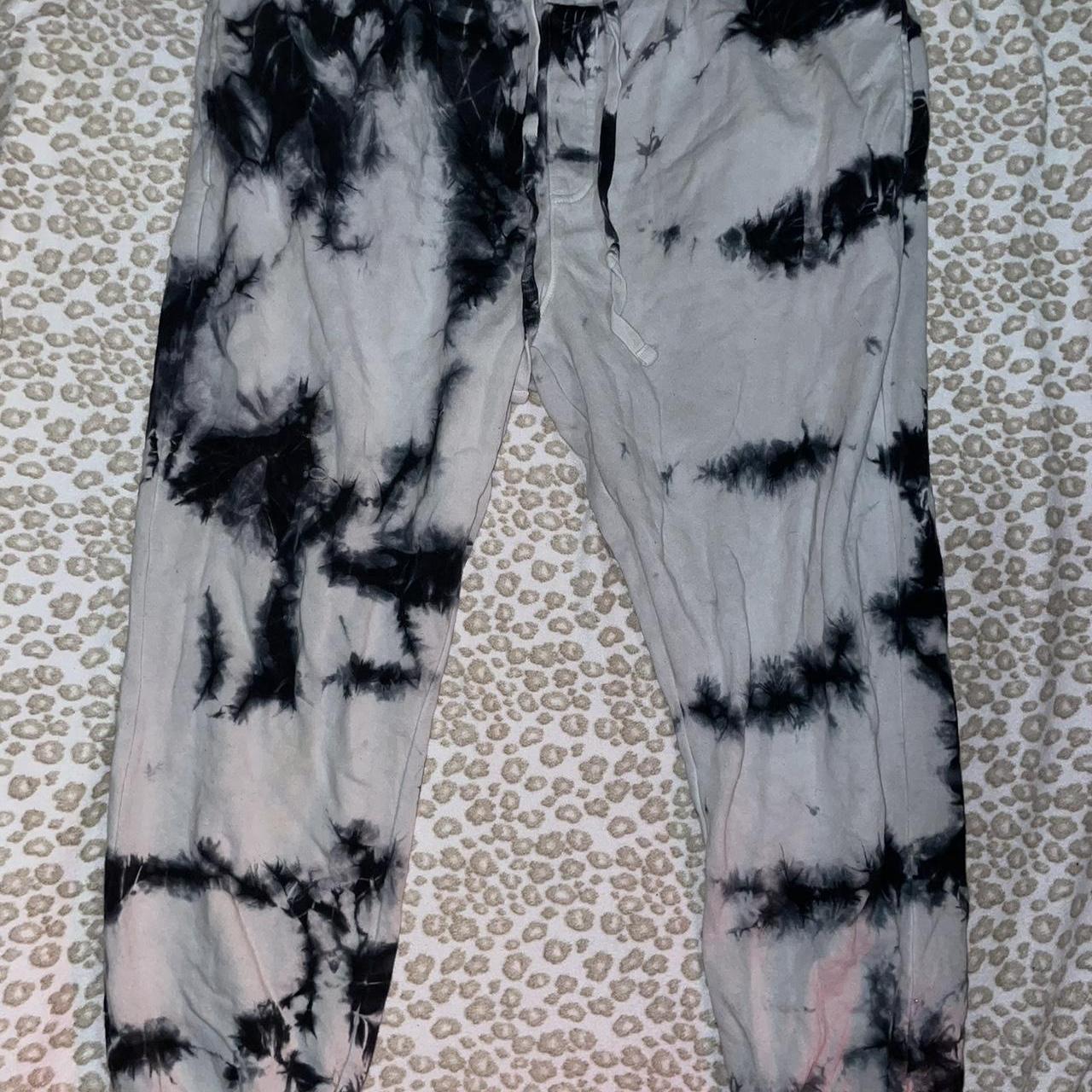 item listed by theserpentscloset