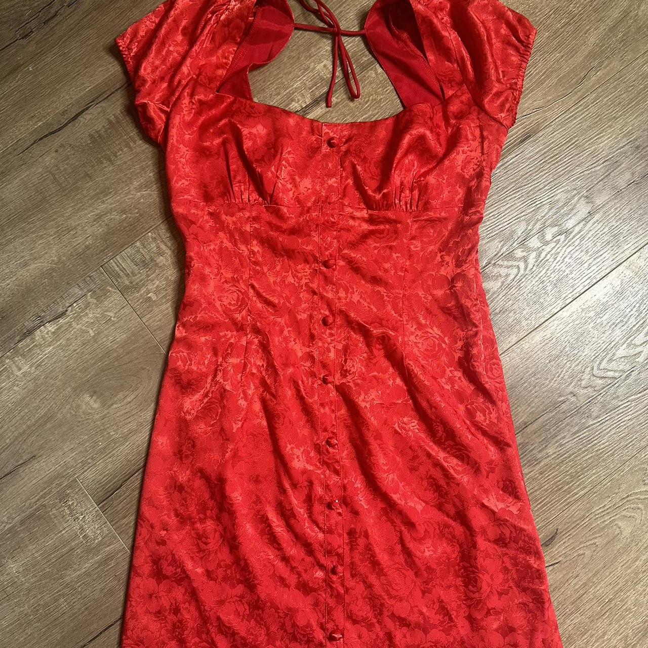 item listed by pearlygirllll