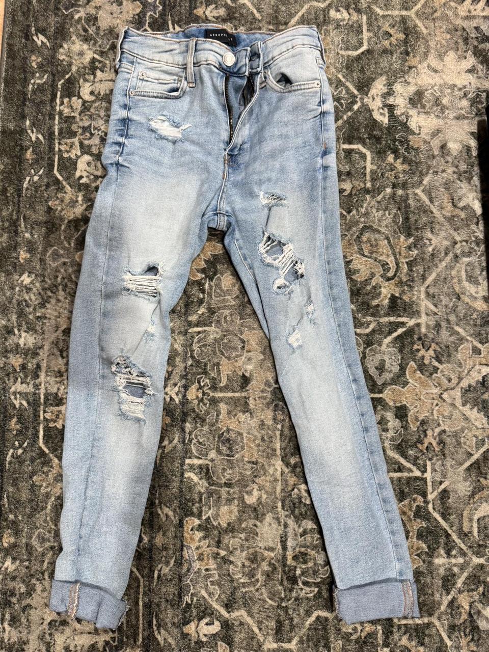 Aeropostale Women's High waisted Ripped Jeans Blue – light