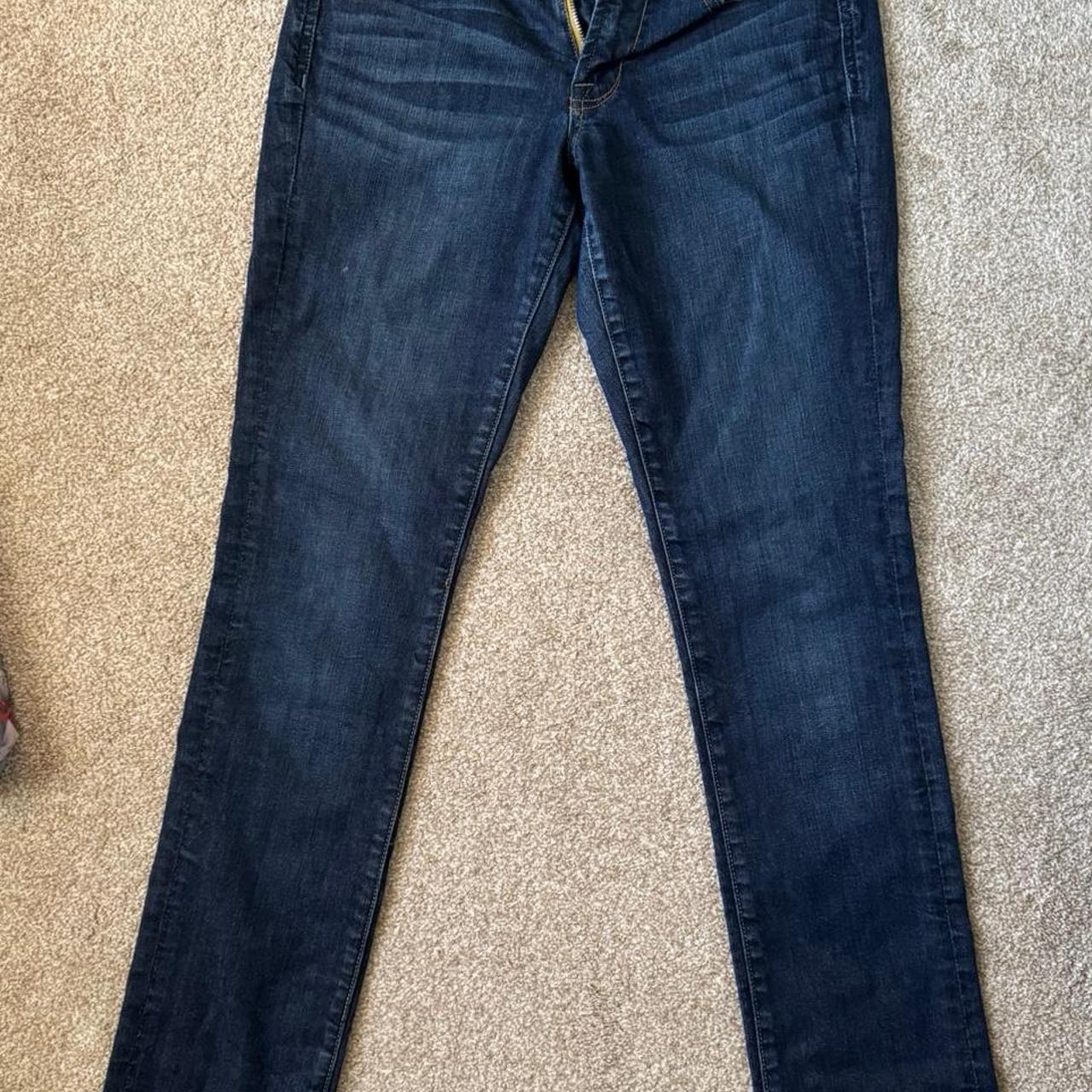 item listed by agabinetti