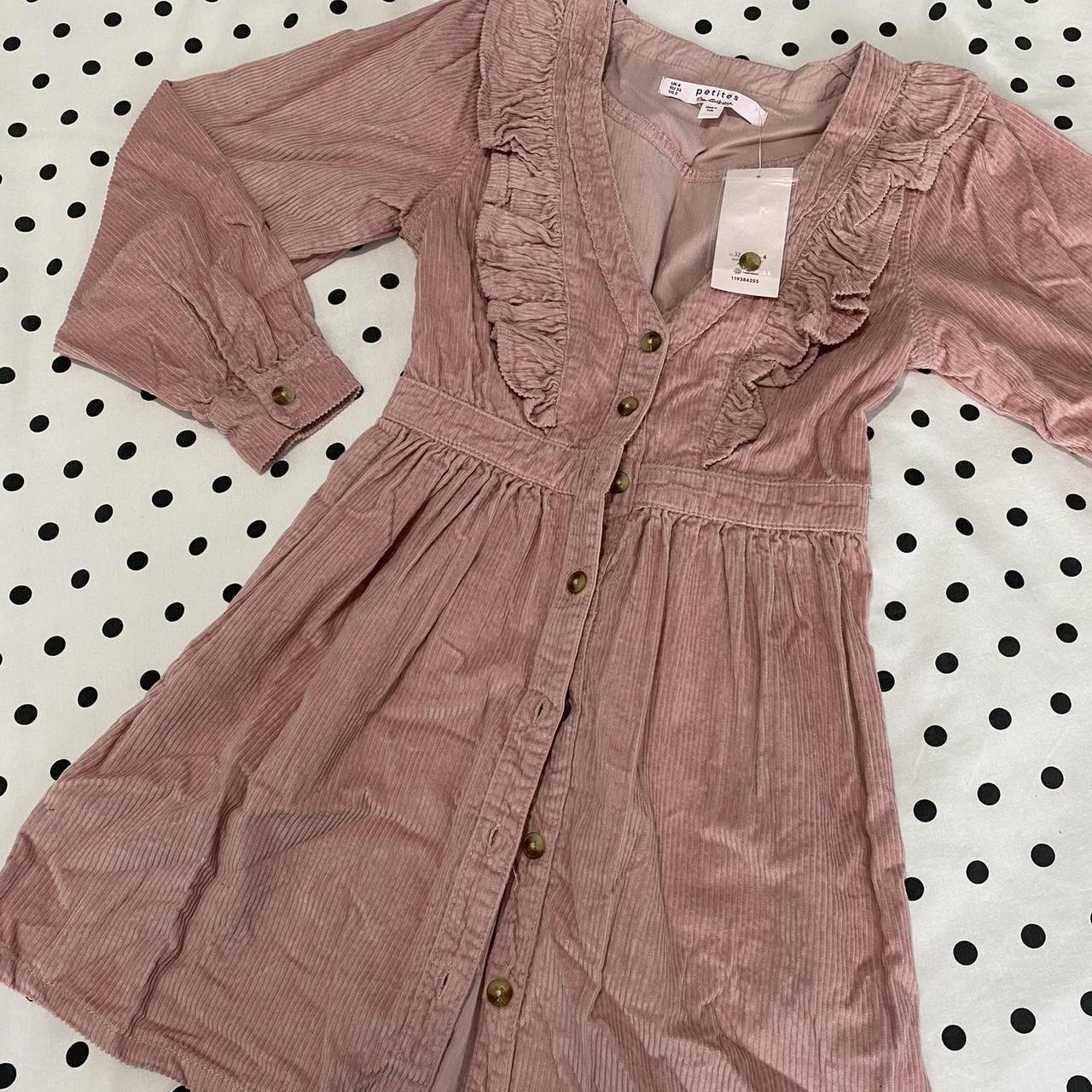 item listed by sarasharif
