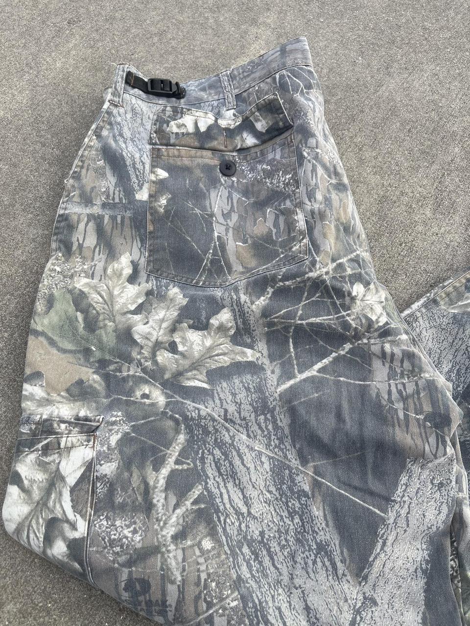 Sick Vintage Jerzees Mossy Oak Camo Cargo - Depop