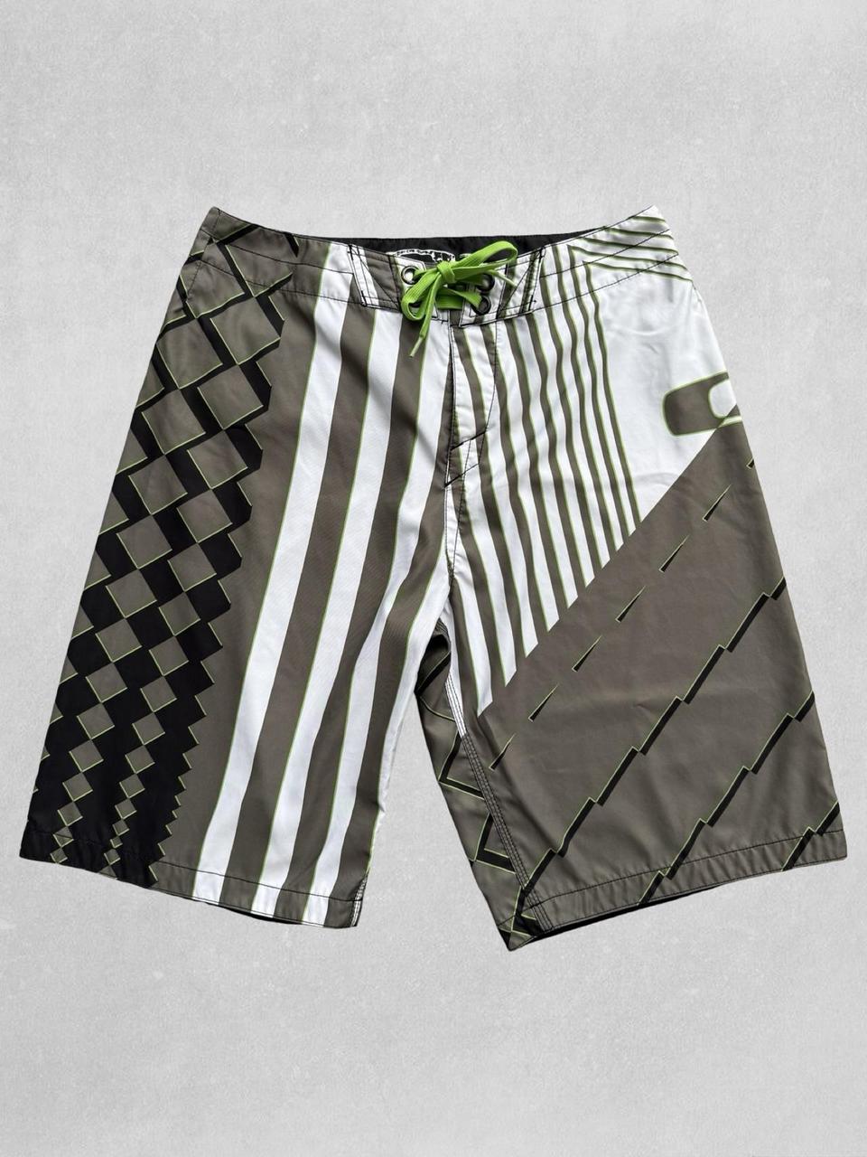 Oakley Men's Shorts - Multi/Green - 34" – Vintage Y2K Oakley Board Shorts Abstract print …