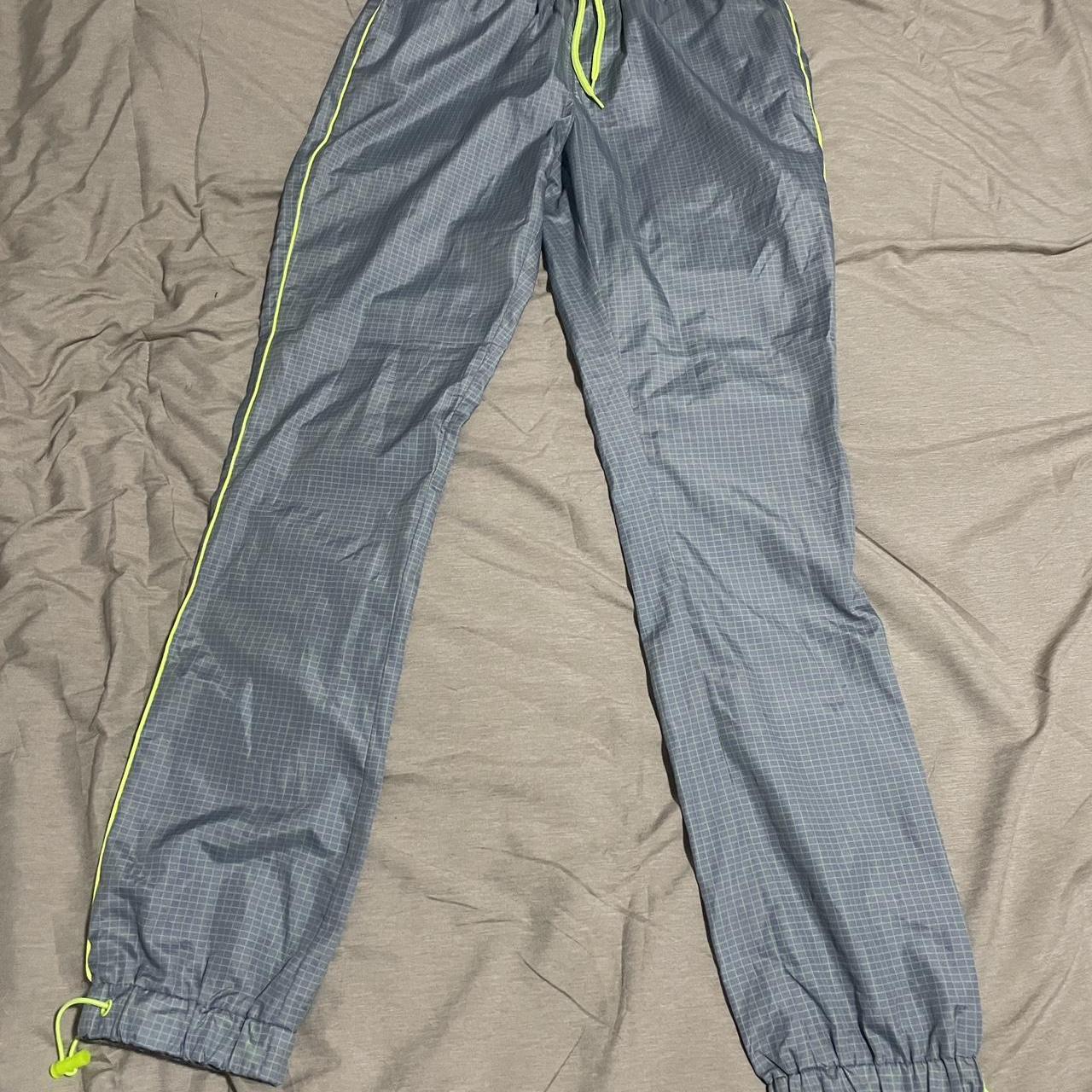 item listed by lootedbooty