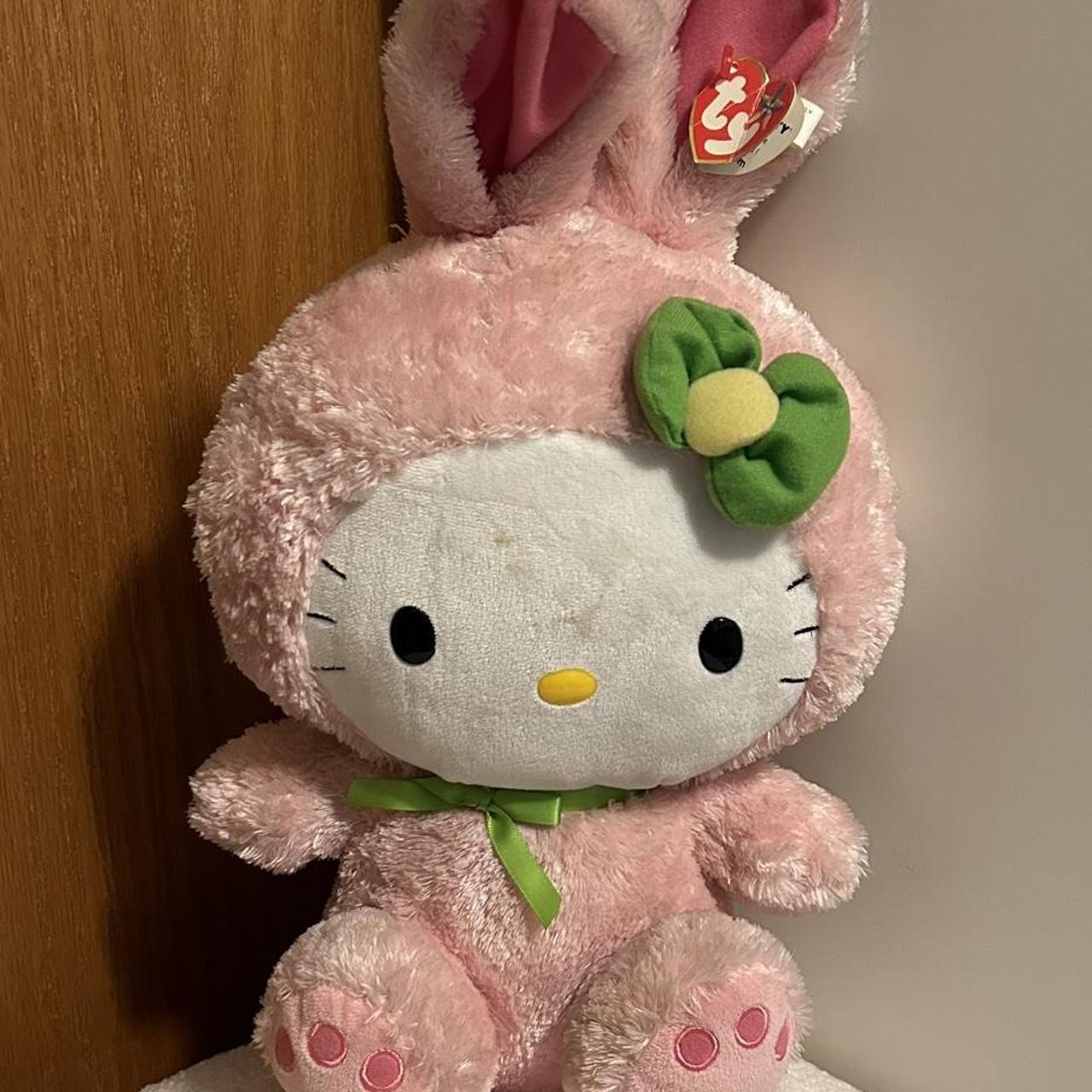 item listed by retailtherapy333