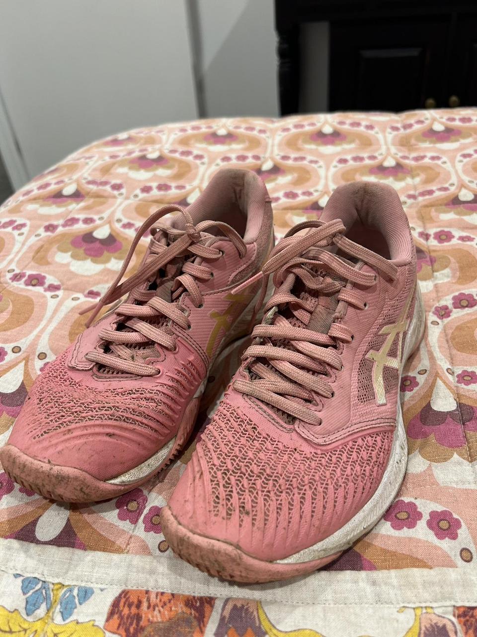 Asics women's sneakers in the washing machine best sale