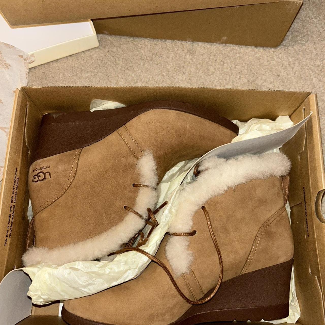 Jeovana deals ugg boot