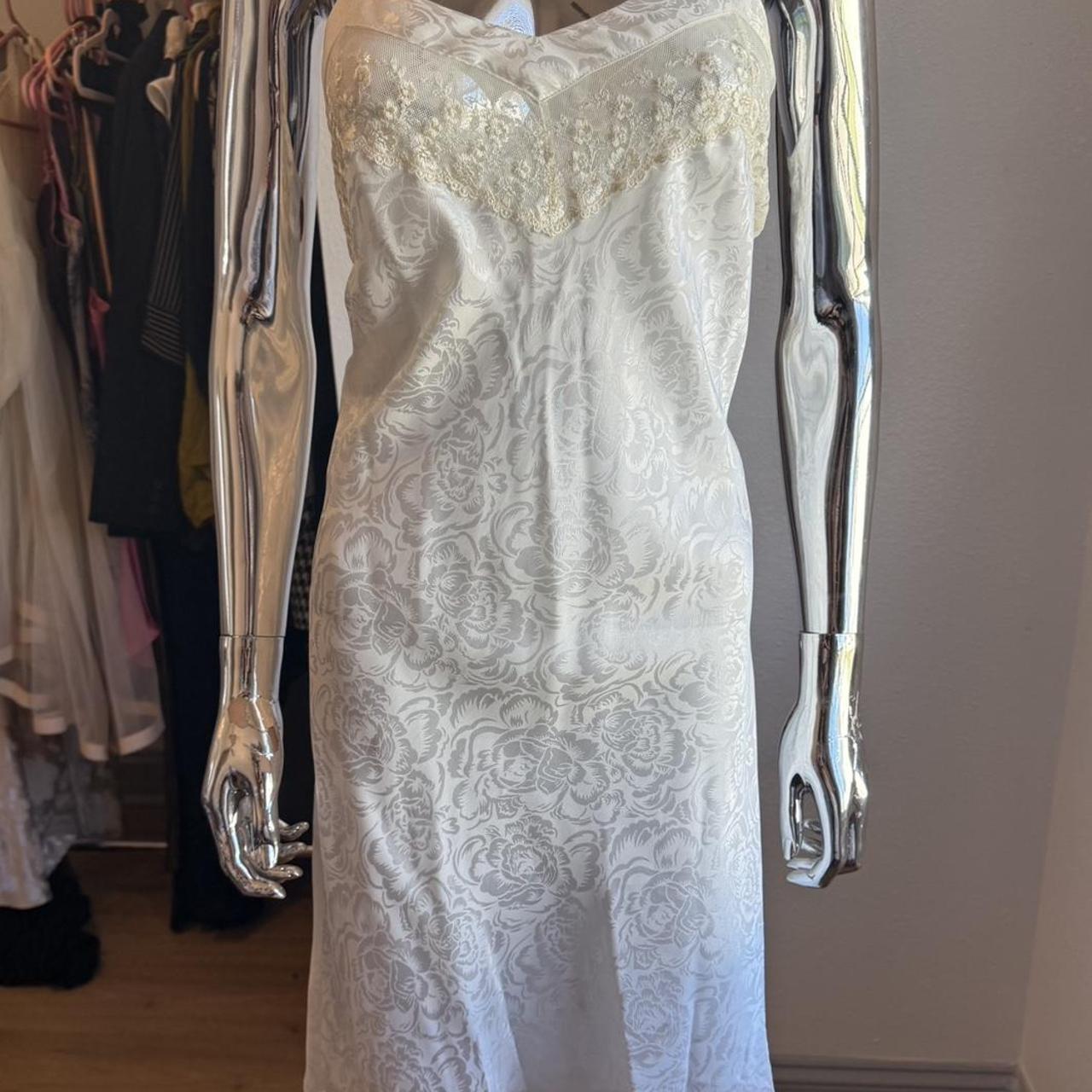 item listed by divinecomedyvintage