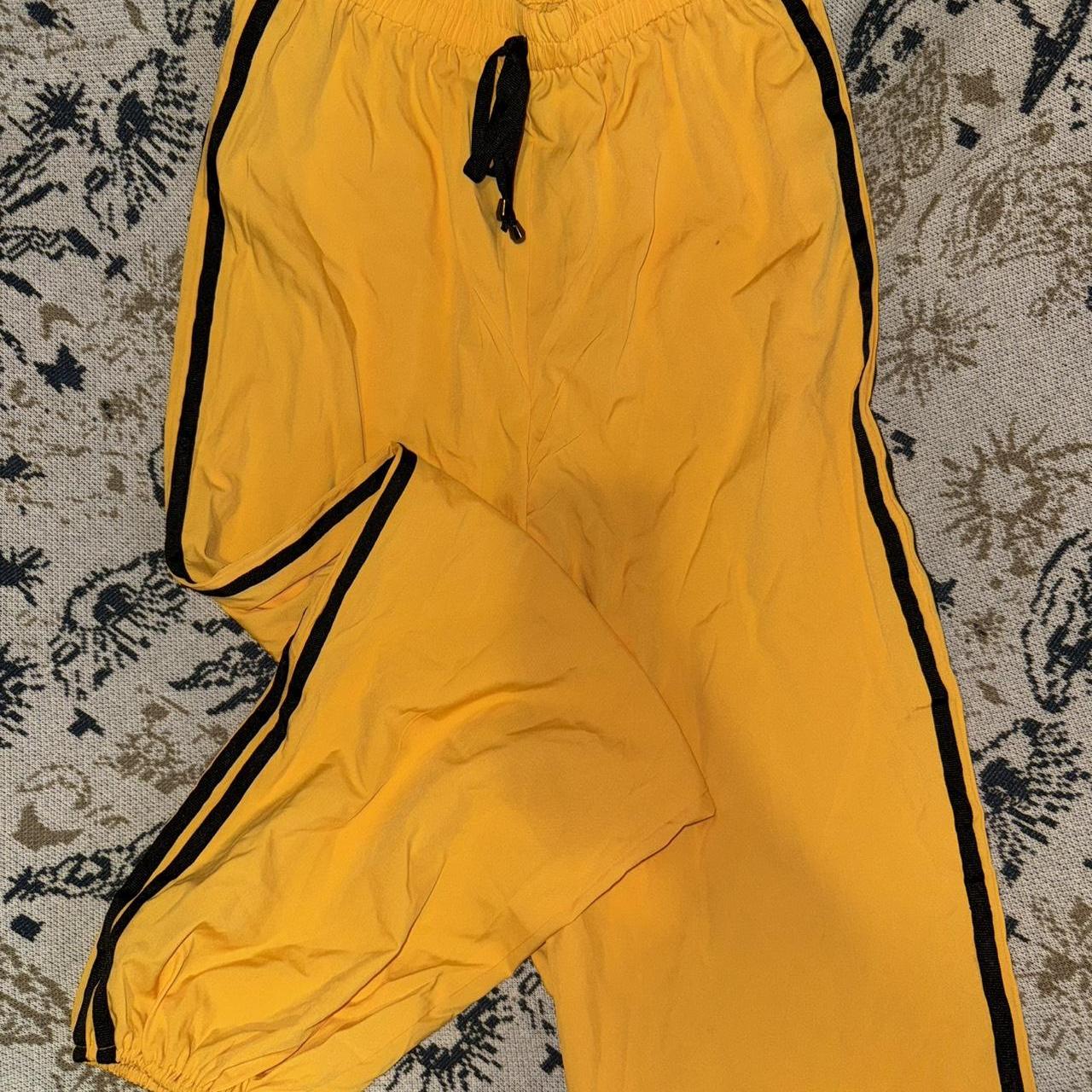 item listed by nickililiam