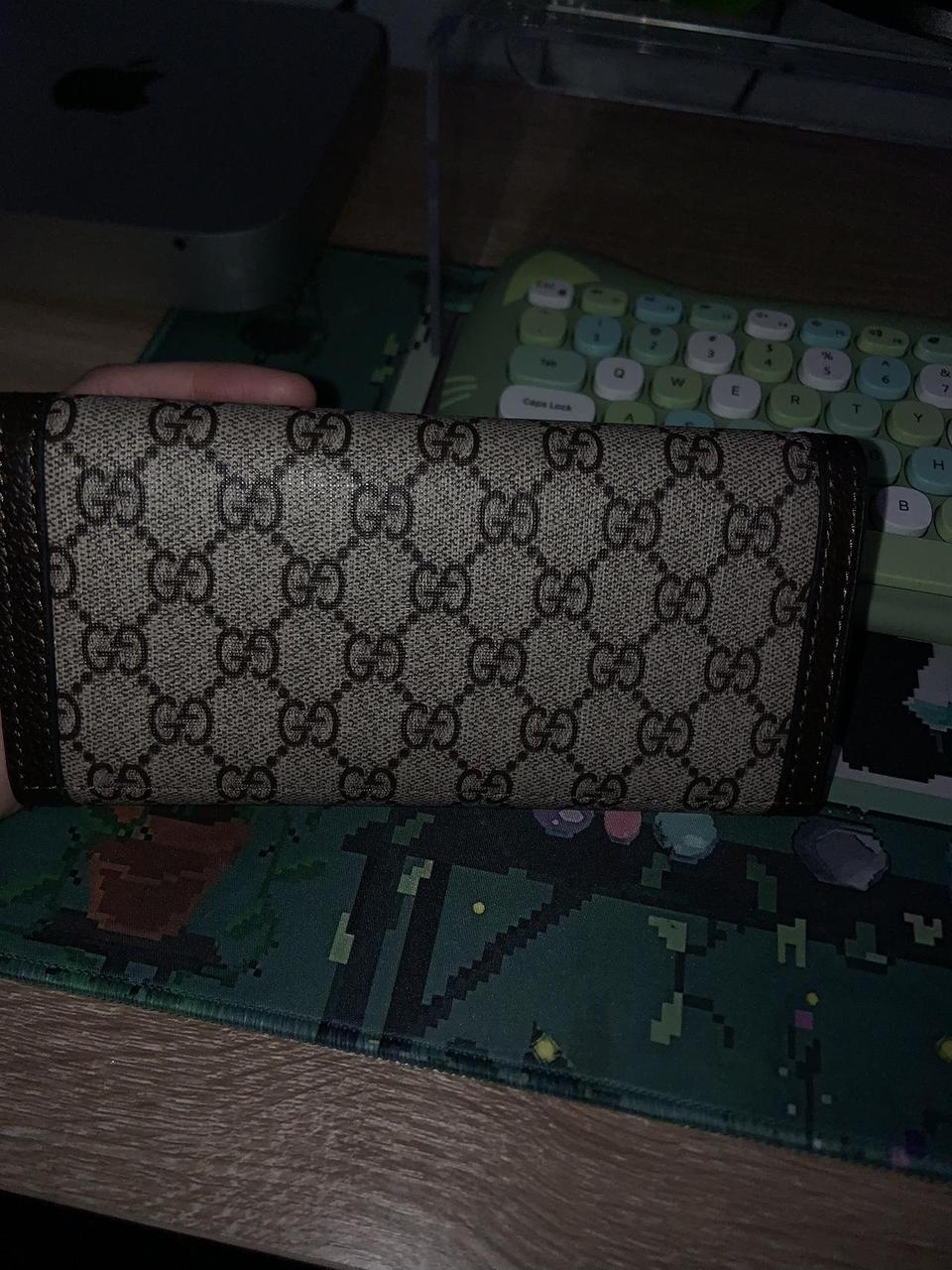 Gucci Women's Brown Wallet-purses (2)