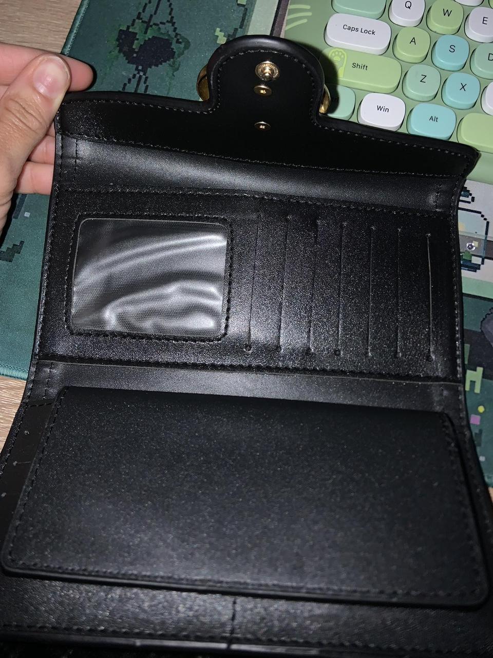 Gucci Women's Brown Wallet-purses (3)