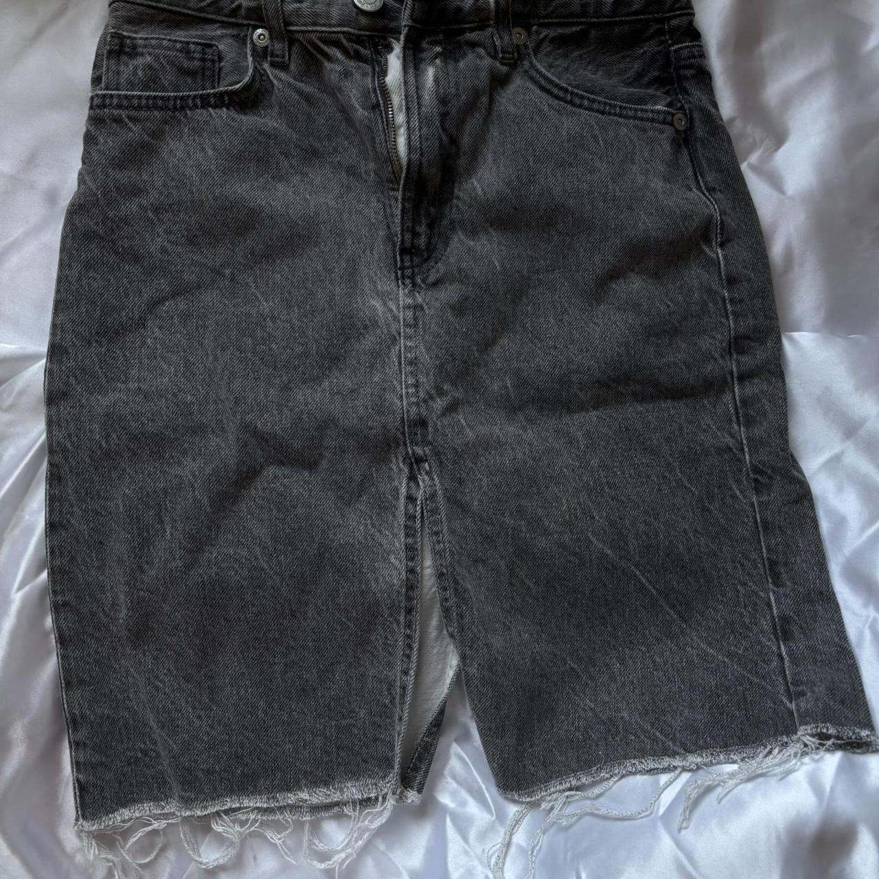 item listed by arianaolaya