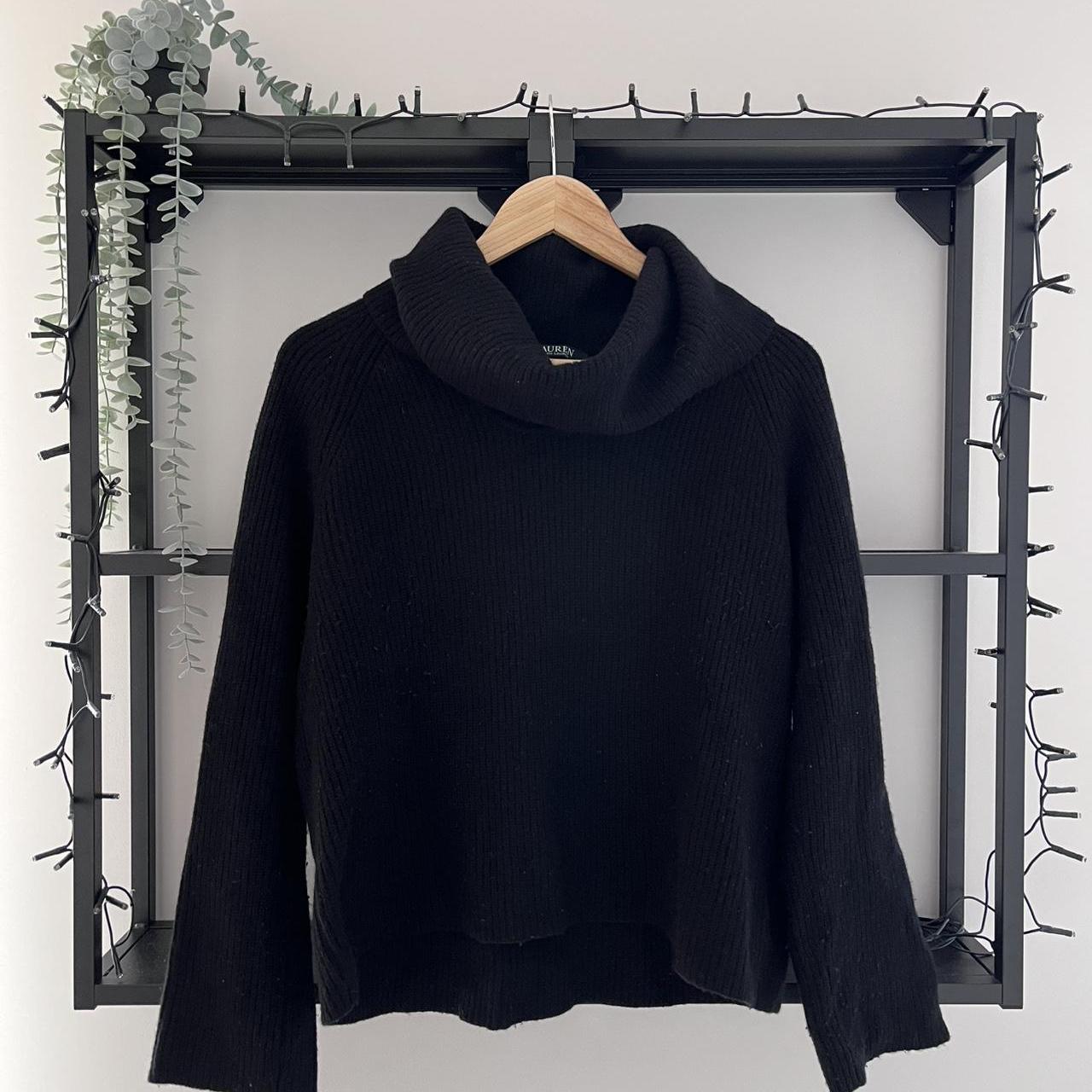 item listed by emilysclth