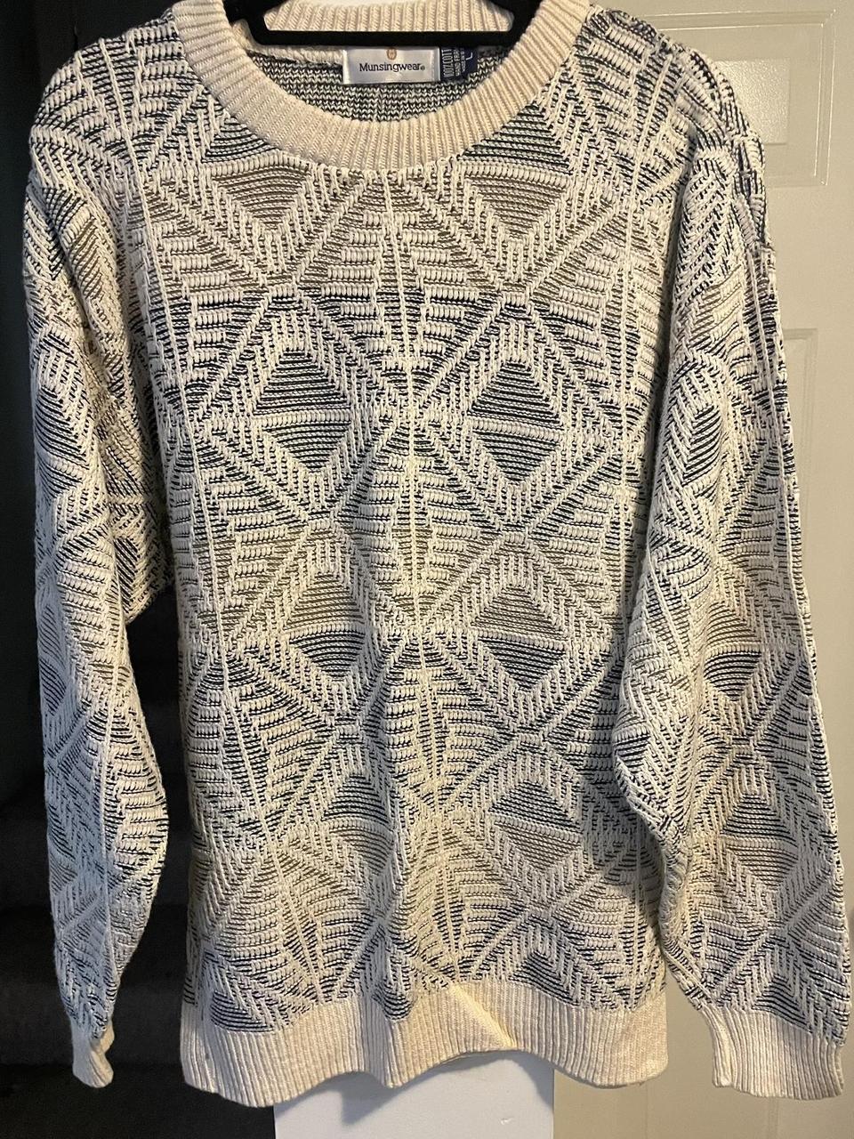 Munsingwear Men's Sweater - Cream/Brown - L – Vintage Munsingwear cream & brown sweater w/ …