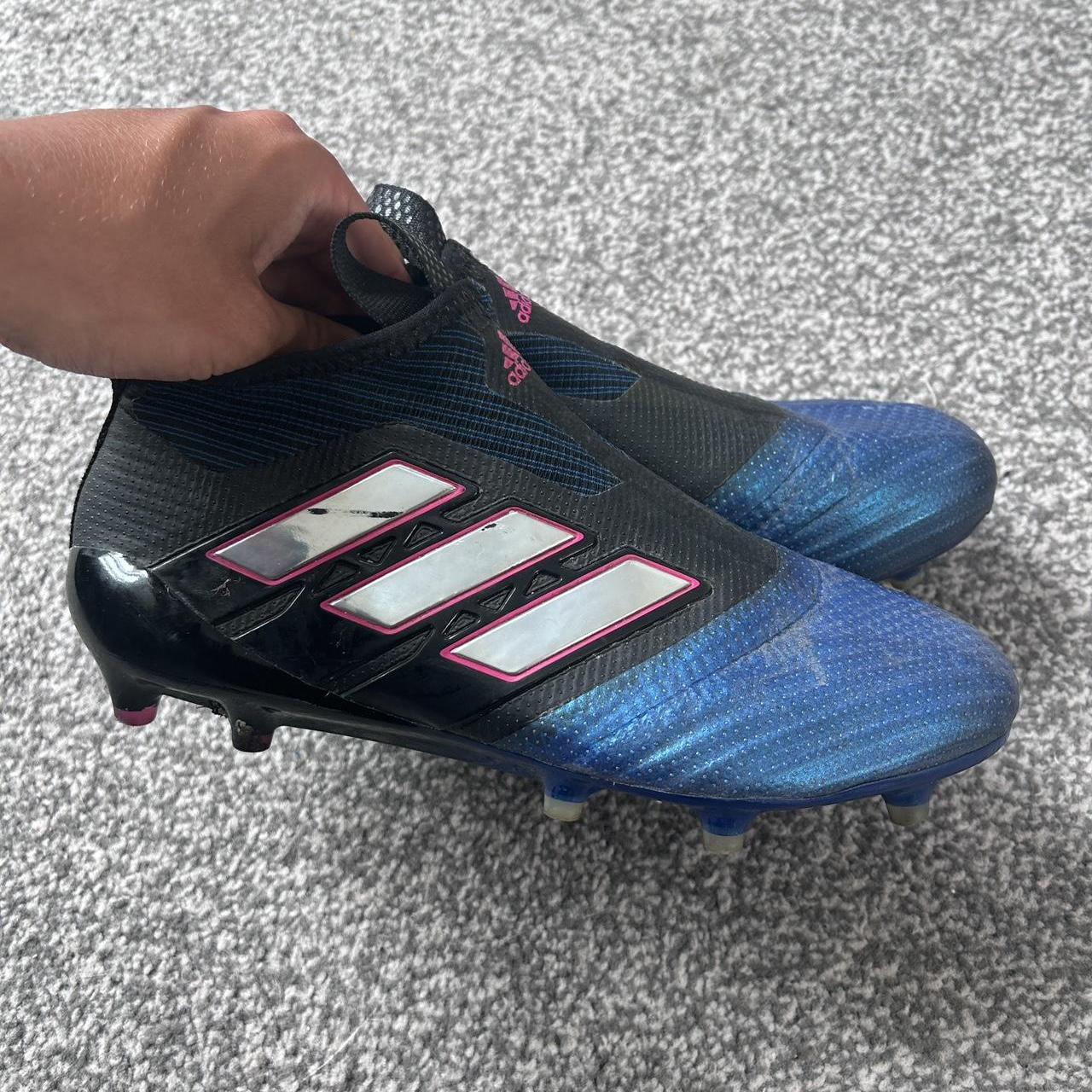 laceless football boots junior uk