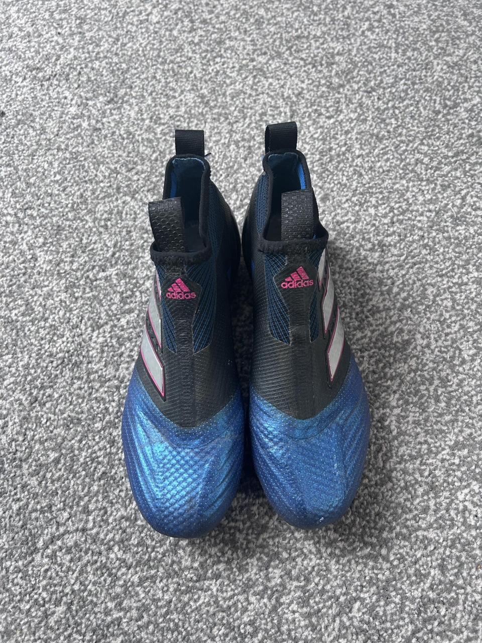 laceless football boots junior uk