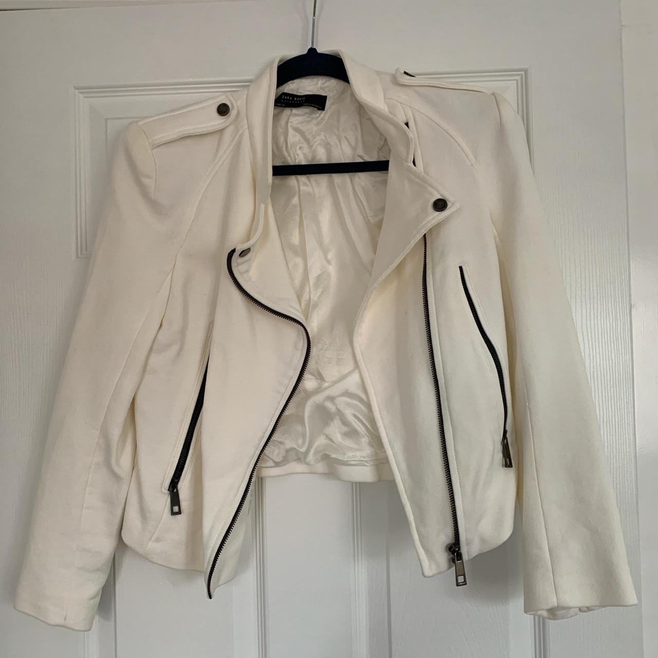 item listed by emaandkhan