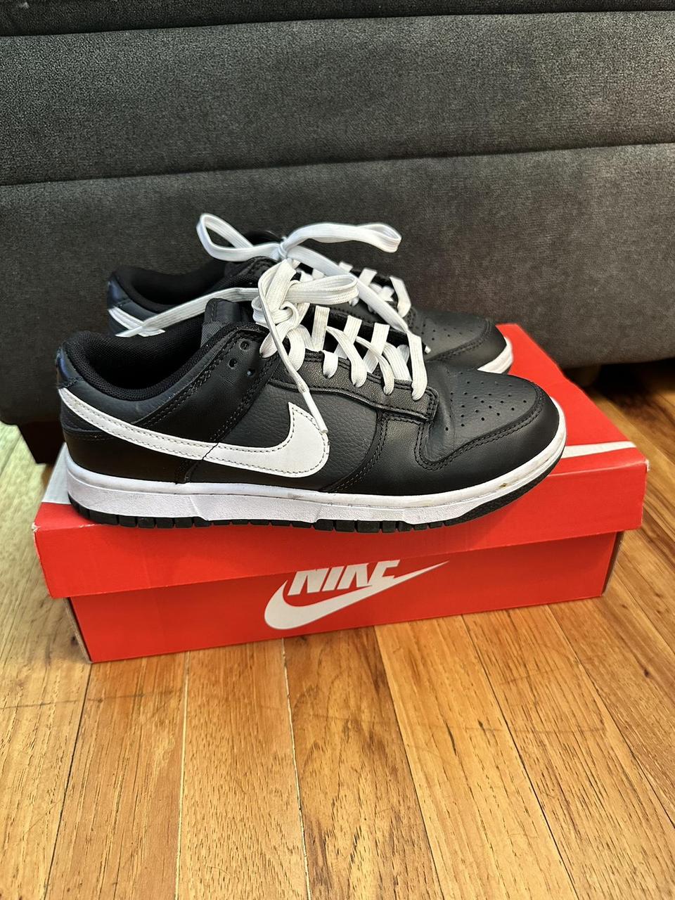 nike dunk black and white on feet