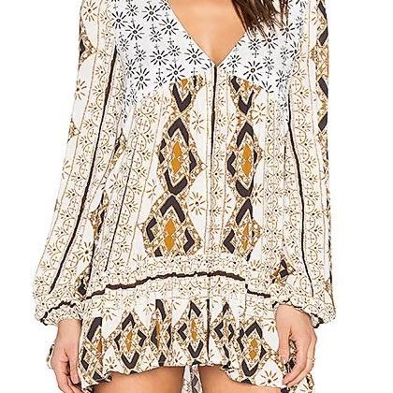 item listed by nicoleissellingstuff