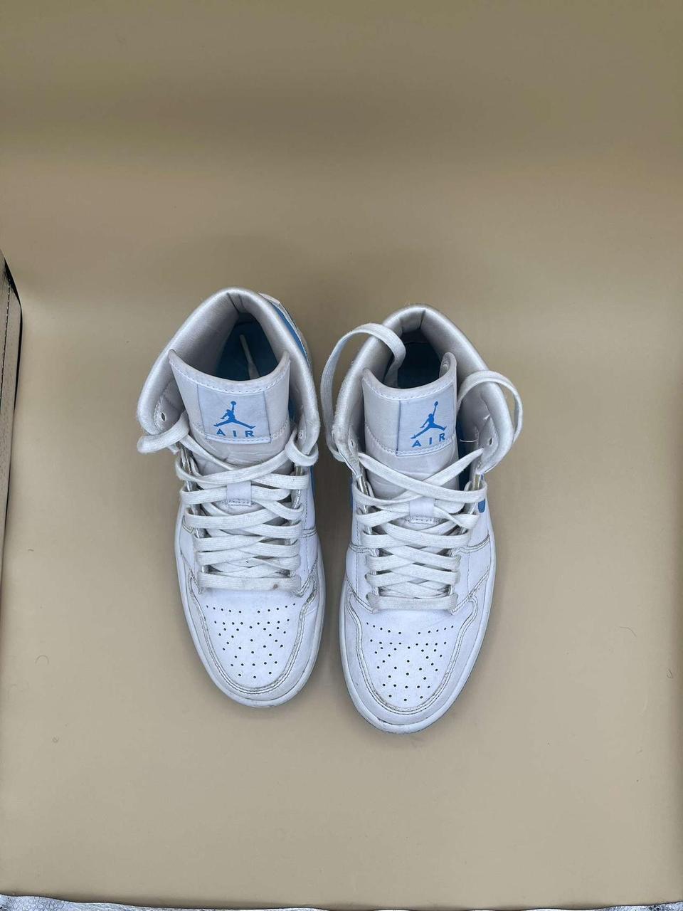 the new jordans blue and white