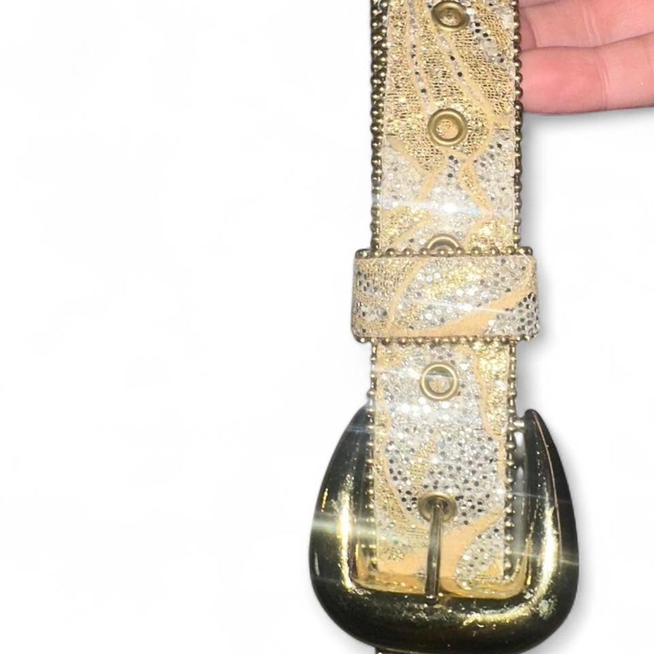 item listed by saanvid123