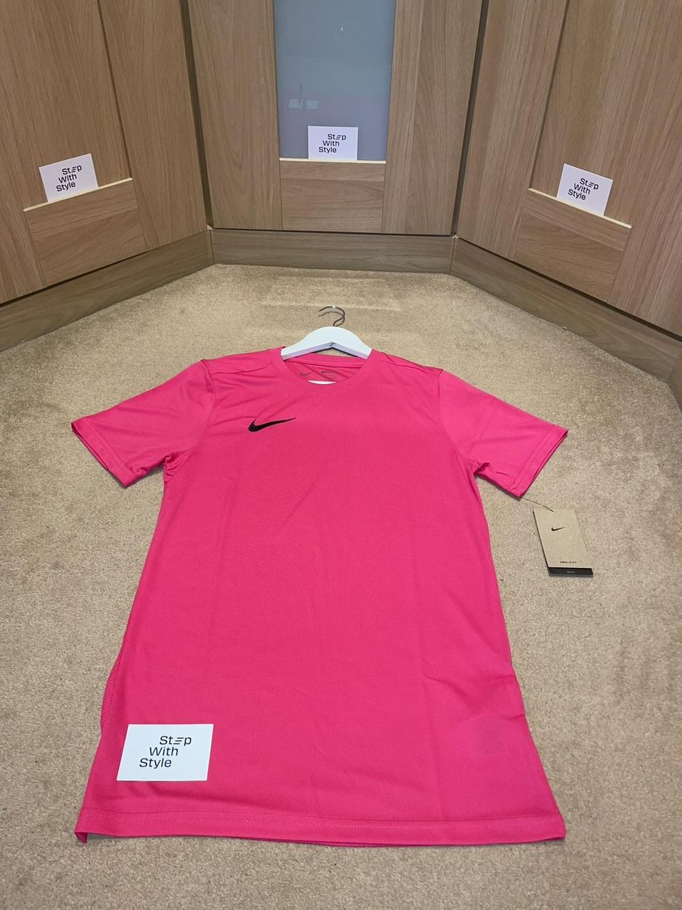 mens pink nike set