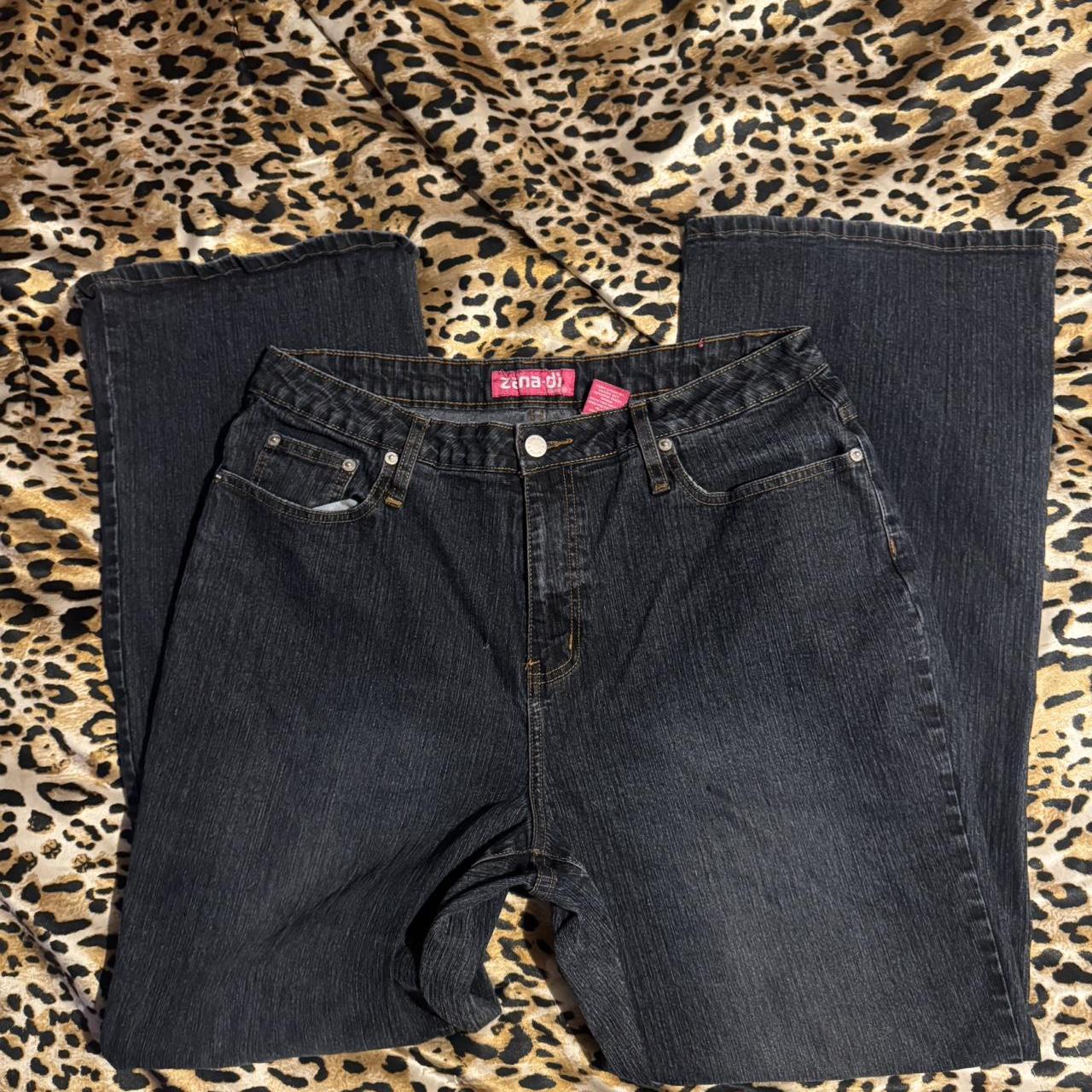 item listed by venusthrift03
