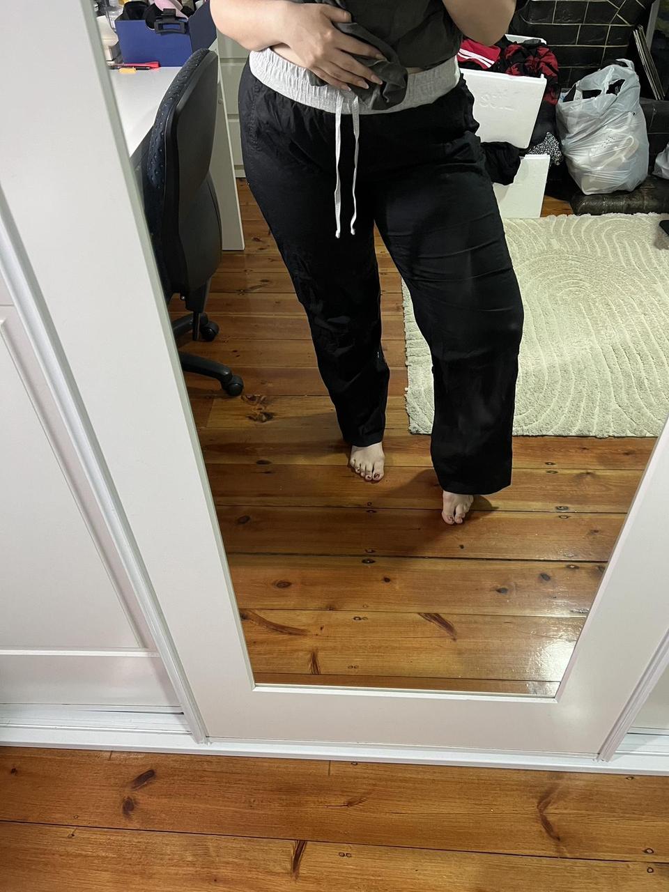 Lorna Jane Flash dance pants Size XXL fits size... Depop