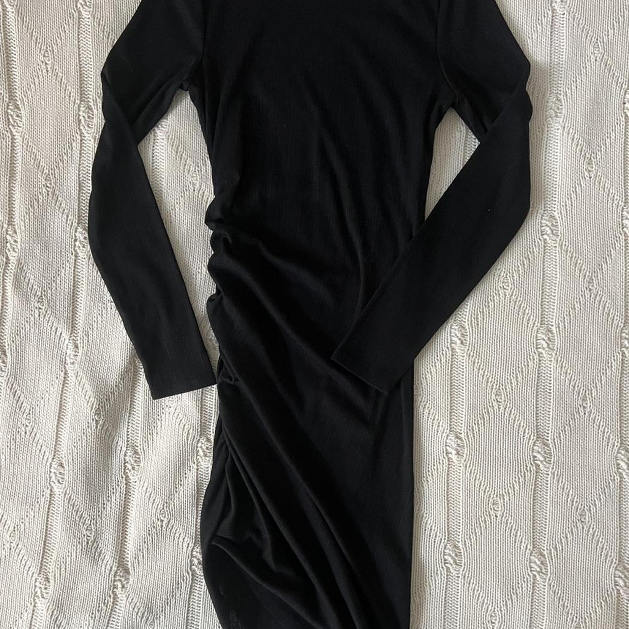 item listed by ayra_shah