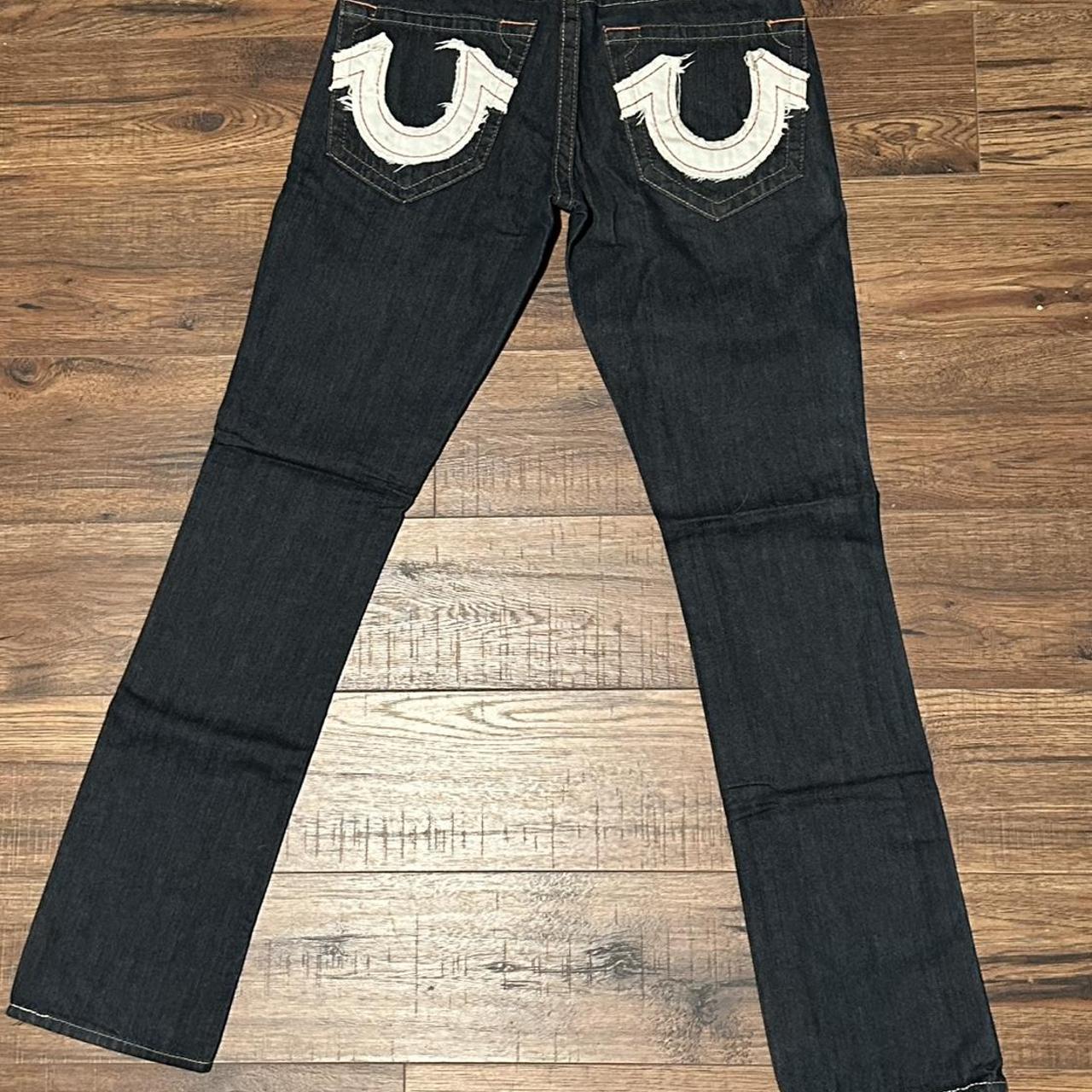 item listed by alexx222