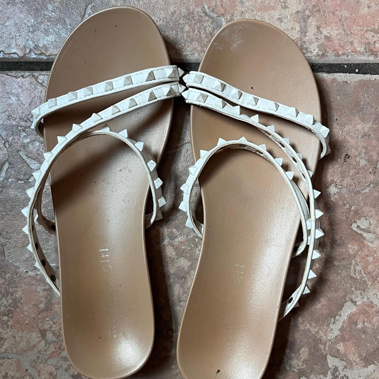 item listed by gabbycloset