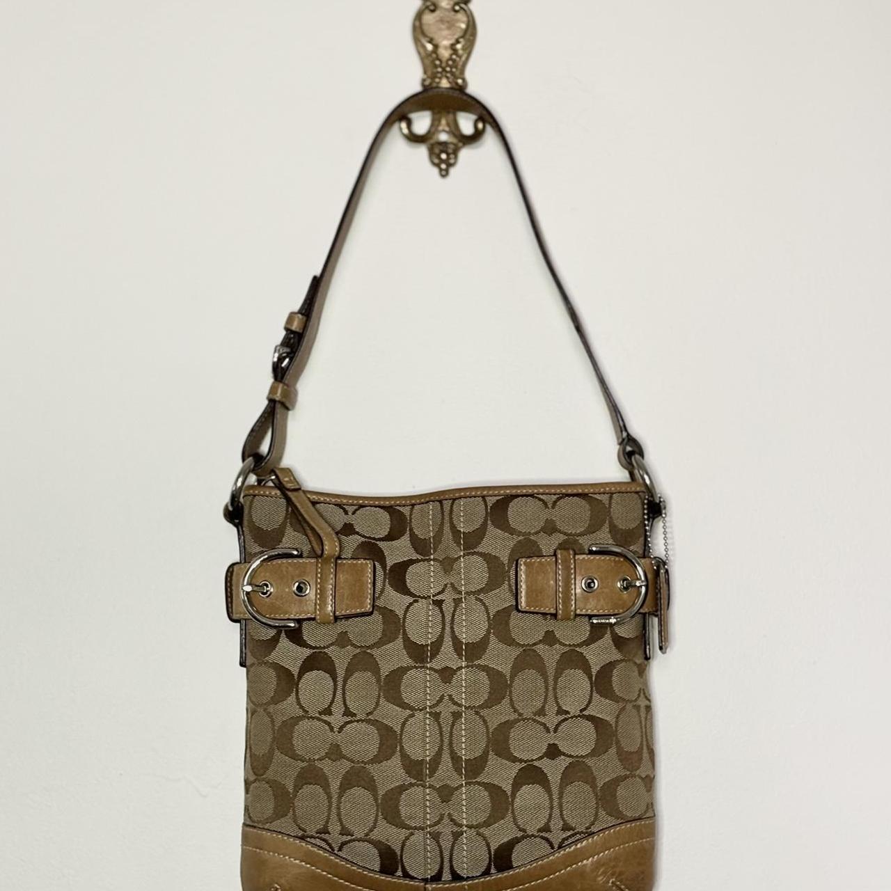 item listed by livepursuitvintage