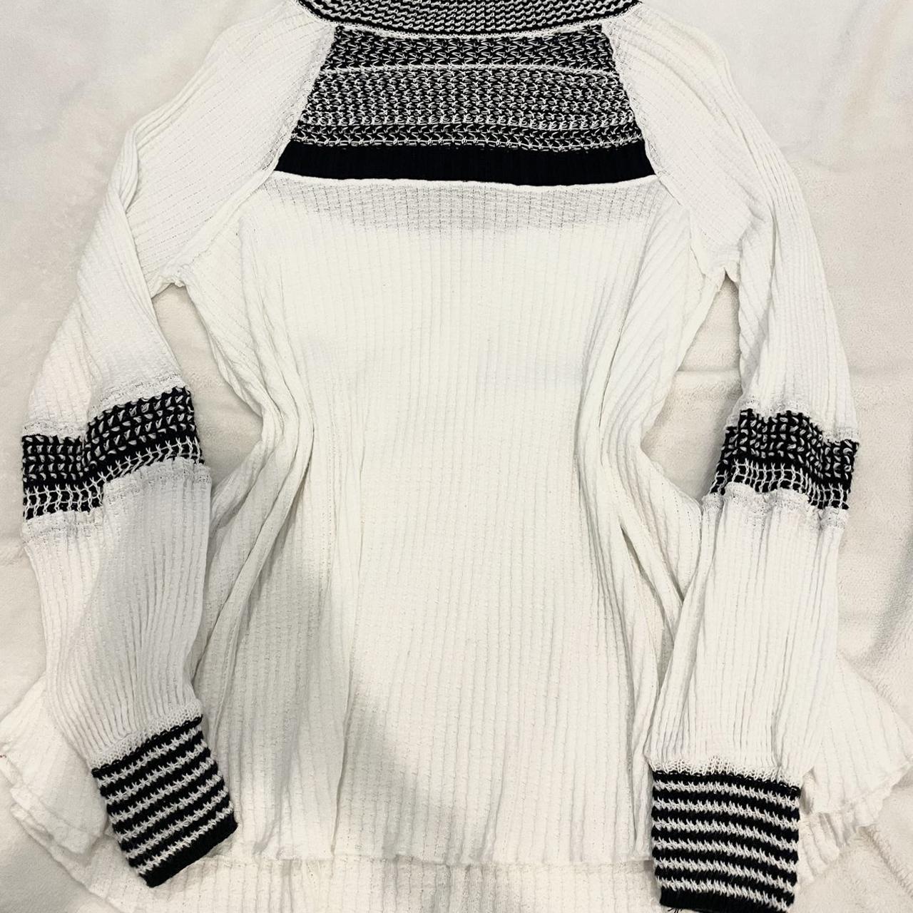 item listed by hannaholaire