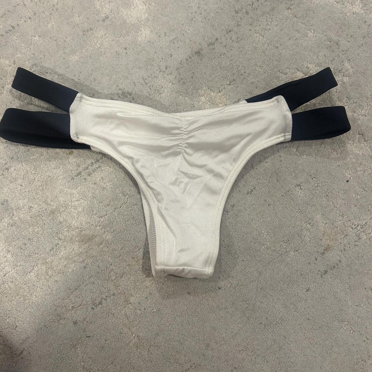 item listed by emmajaupaj13