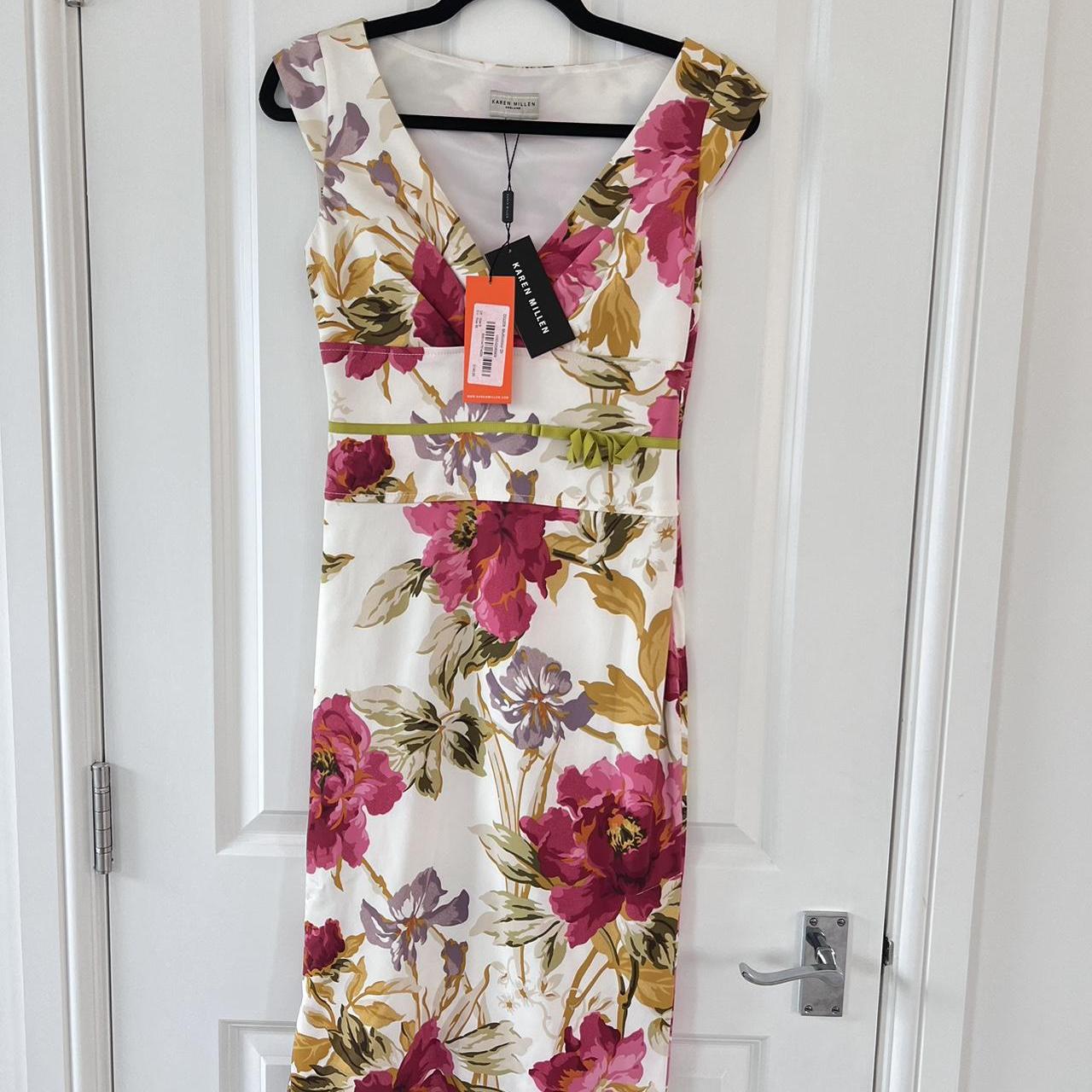 Karen Millen floral wiggle dress. Exudes. Depop